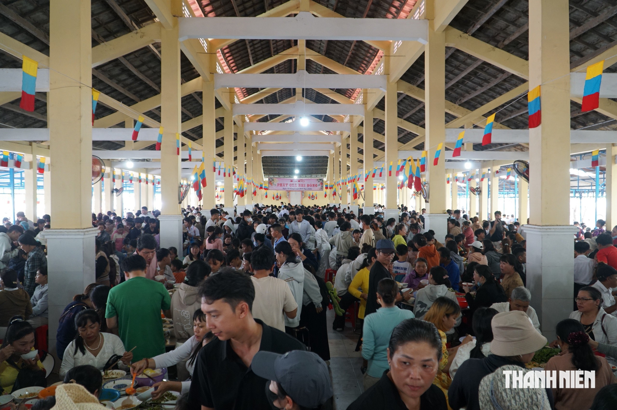 Đại tiệc món chay miễn phí rằm tháng 8: Đãi 50.000 người/ngày ở Tòa thánh Tây Ninh - Ảnh 1.