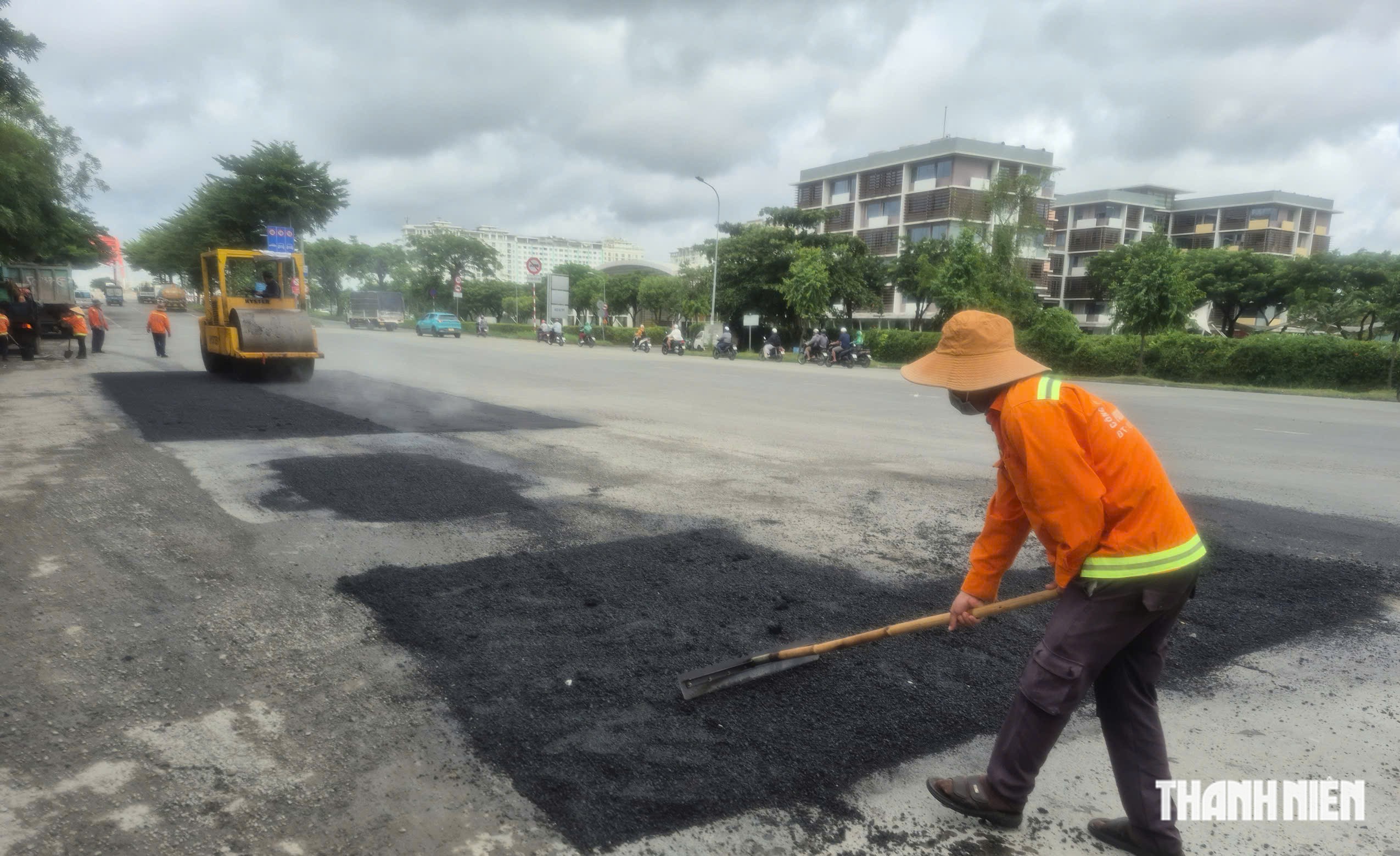 Đường Nguyễn Văn Linh nhiều ổ voi, &ocirc; t&ocirc; sụp hố: Sở X&acirc;y dựng TP.HCM n&oacute;i g&igrave;?- Ảnh 5.