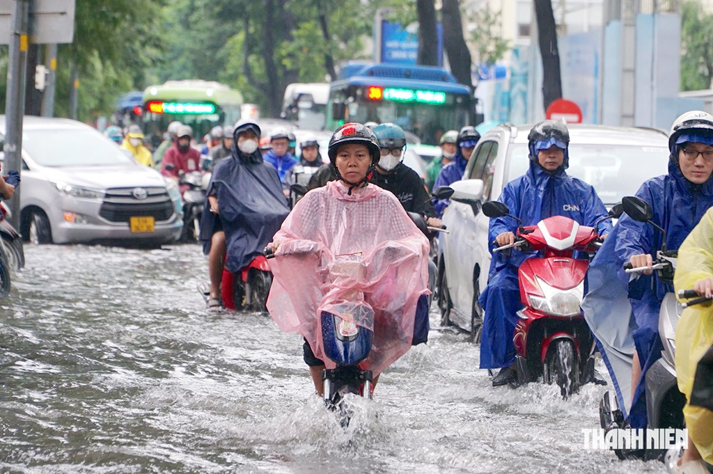 Mưa bão còn phức tạp, siêu El Nino đang mạnh thêm- Ảnh 1.