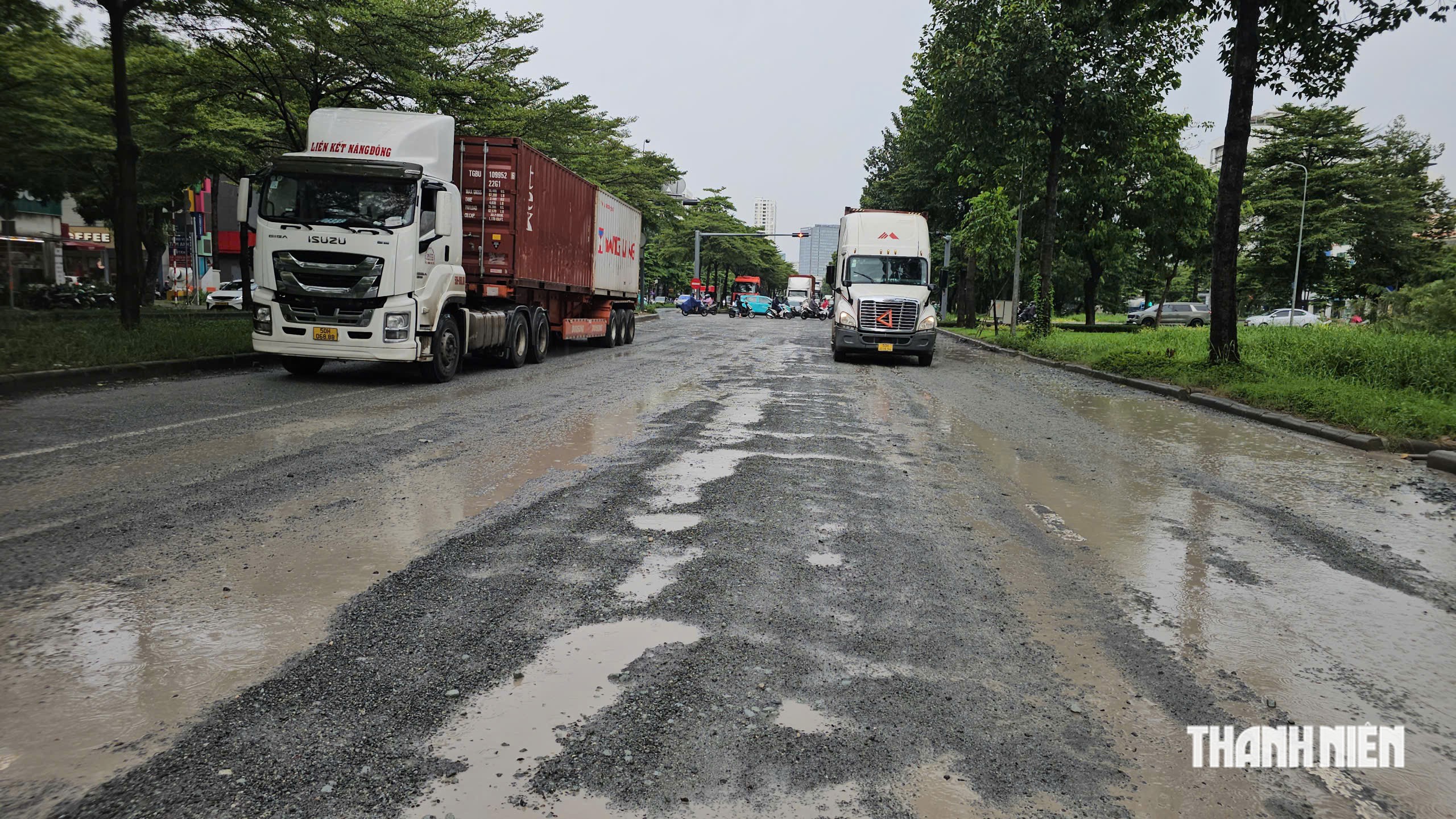 Đường Nguyễn Văn Linh nhiều ổ voi, &ocirc; t&ocirc; sụp hố: Sở X&acirc;y dựng TP.HCM n&oacute;i g&igrave;?- Ảnh 2.