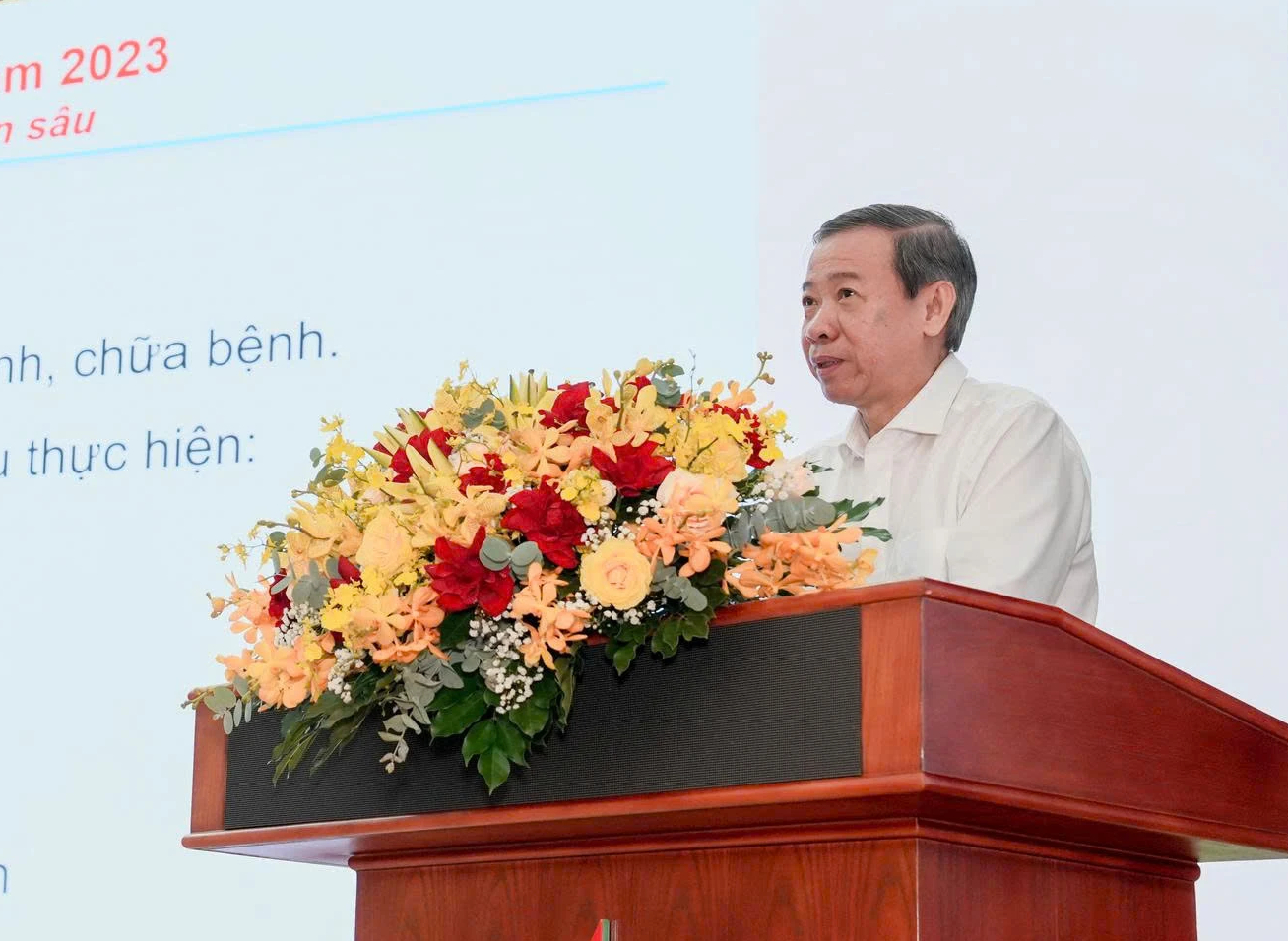 Bộ Y tế: Vẫn còn đào tạo y khoa mang tính hình thức, sẽ siết hậu kiểm - Ảnh 2.