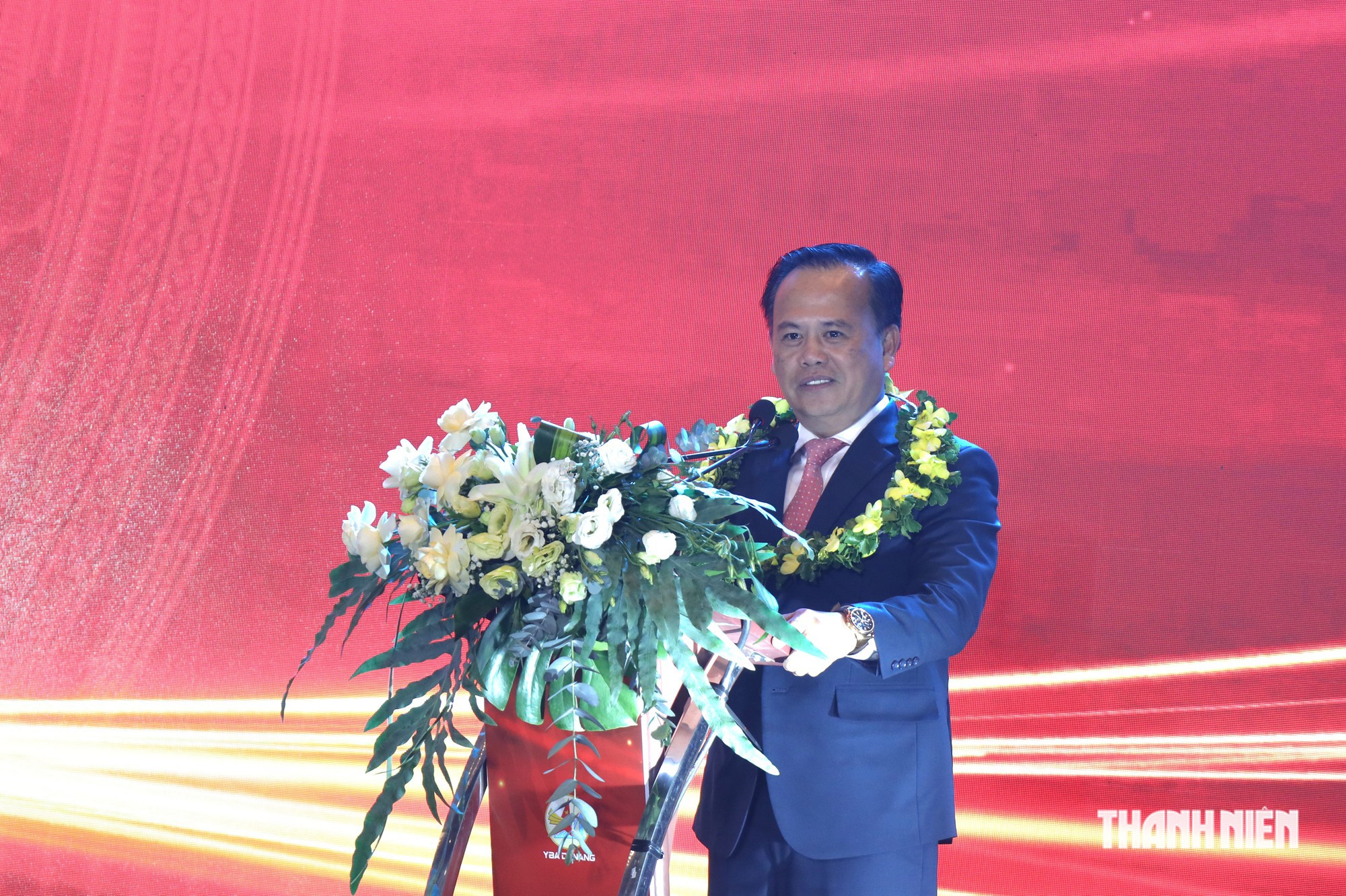 Phó chủ tịch Đà Nẵng nhận giải thưởng 'Vì một Đà Nẵng - Thành phố tử tế'- Ảnh 3.