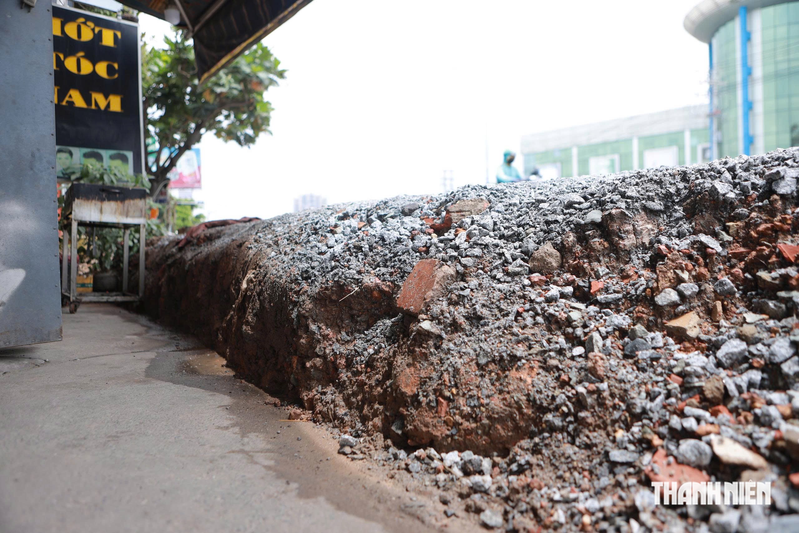 TP.HCM khảo sát các hộ dân bị ảnh hưởng do thi công quốc lộ 13 - Ảnh 3.