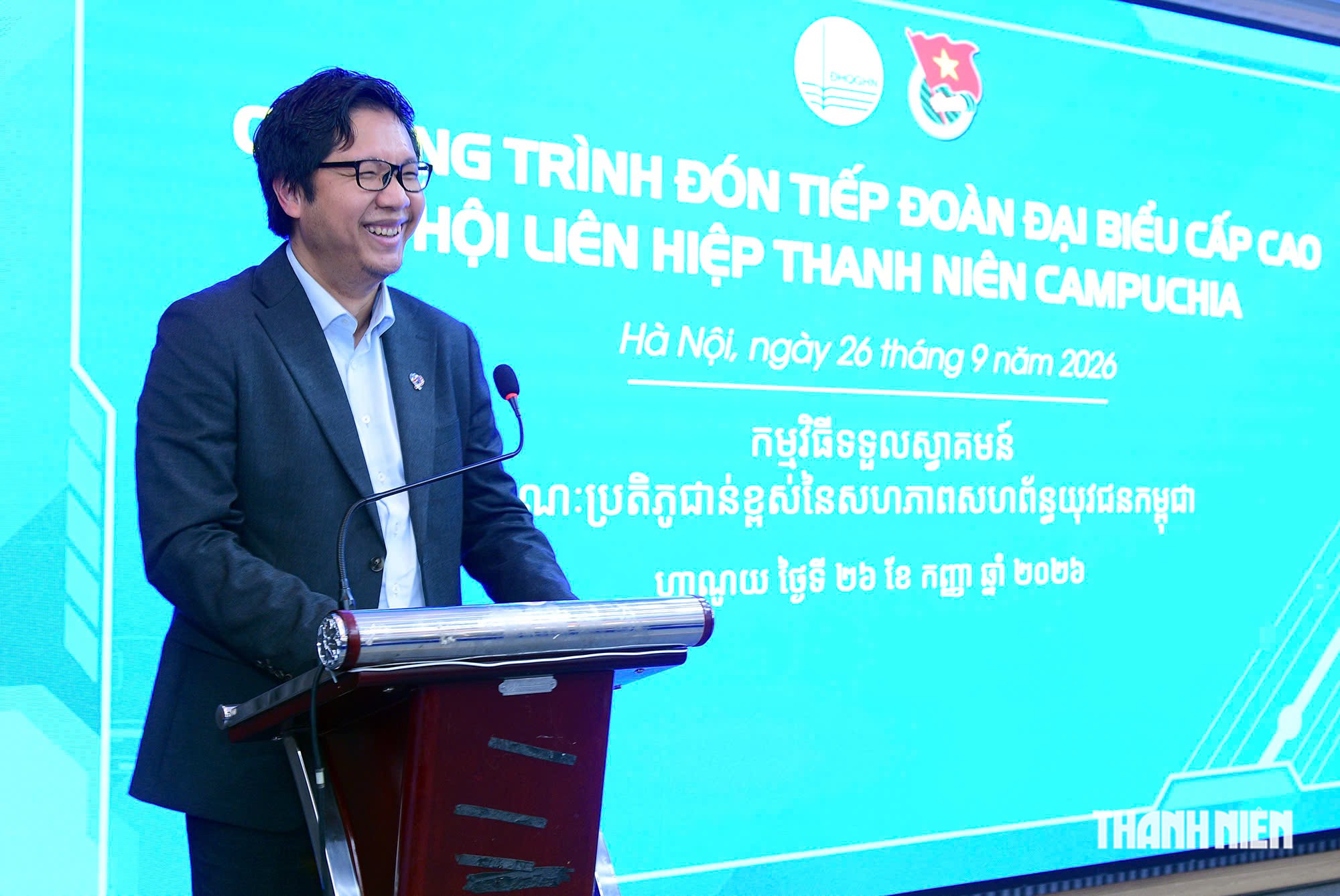 Phó Thủ tướng Campuchia dẫn đầu đoàn đại biểu thanh niên thăm ĐH Quốc gia Hà Nội - Ảnh 4.