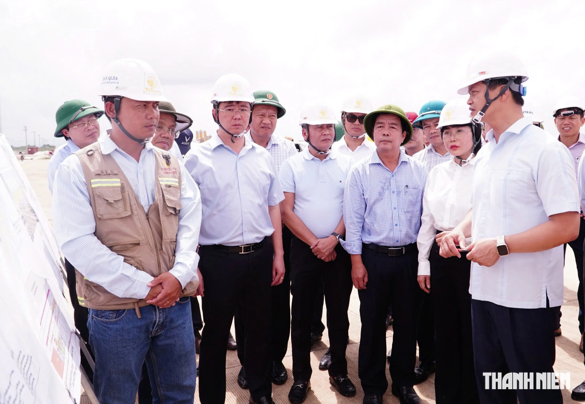 Bí thư Tỉnh ủy Quảng Trị đặt tiến độ cho hàng loạt dự án trọng điểm- Ảnh 2.