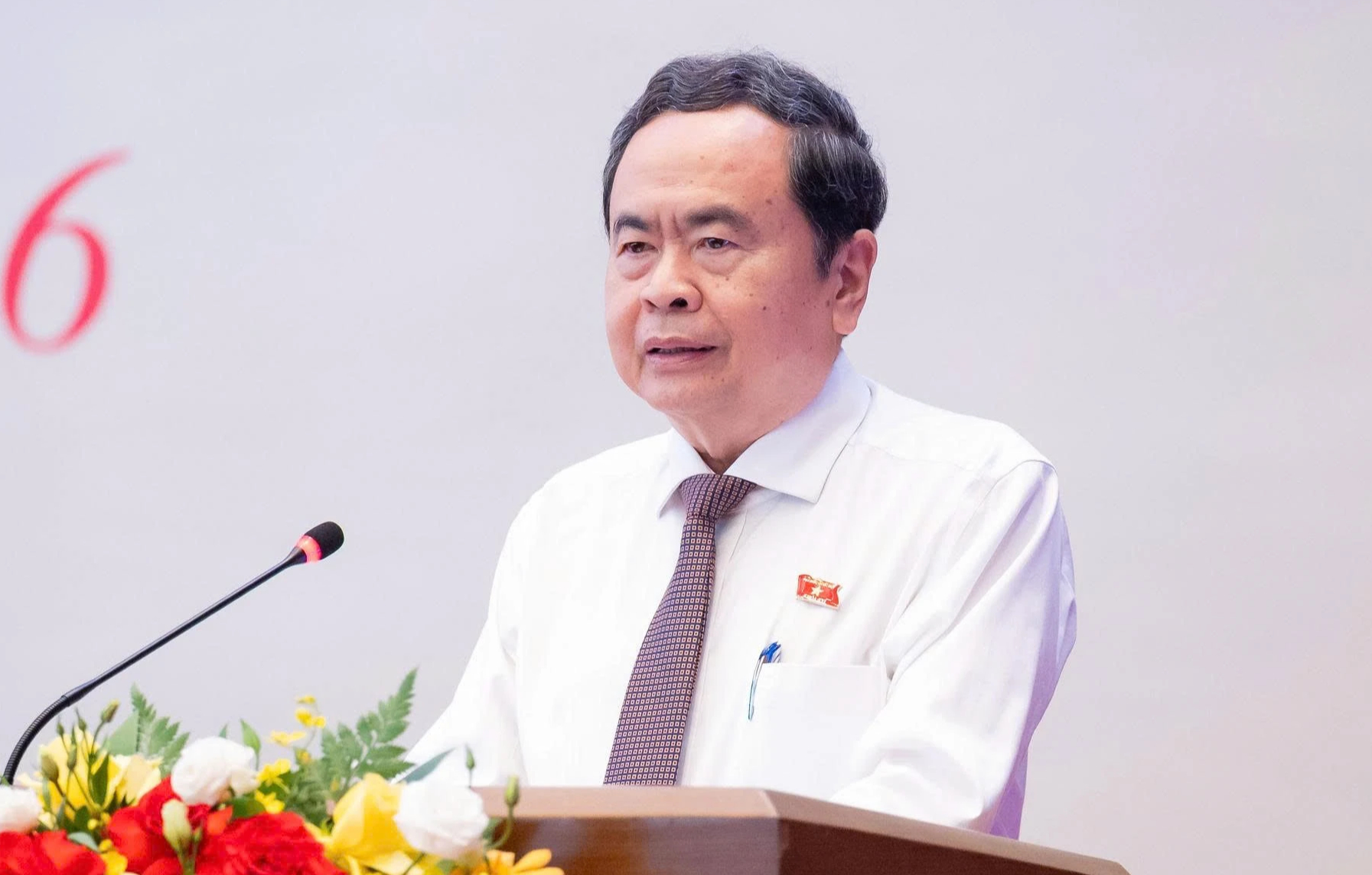 Không chạy theo cuộc sống bằng việc sửa luật liên tục- Ảnh 1.