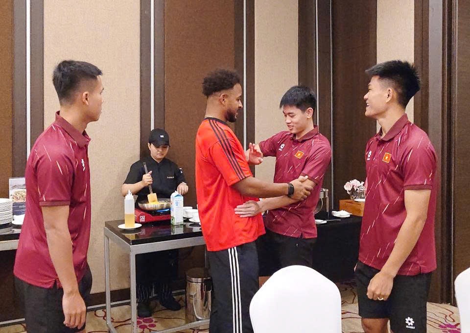 Đội tuyển Việt Nam bịn rịn nói lời tạm biệt Xuân Son, cuộc chia tay không ai mong muốn- Ảnh 3.