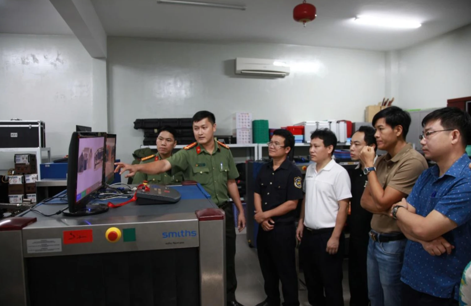L&aacute; chắn th&eacute;p của cảnh vệ: Bản lĩnh, tinh nhuệ v&agrave; hiện đại- Ảnh 2.