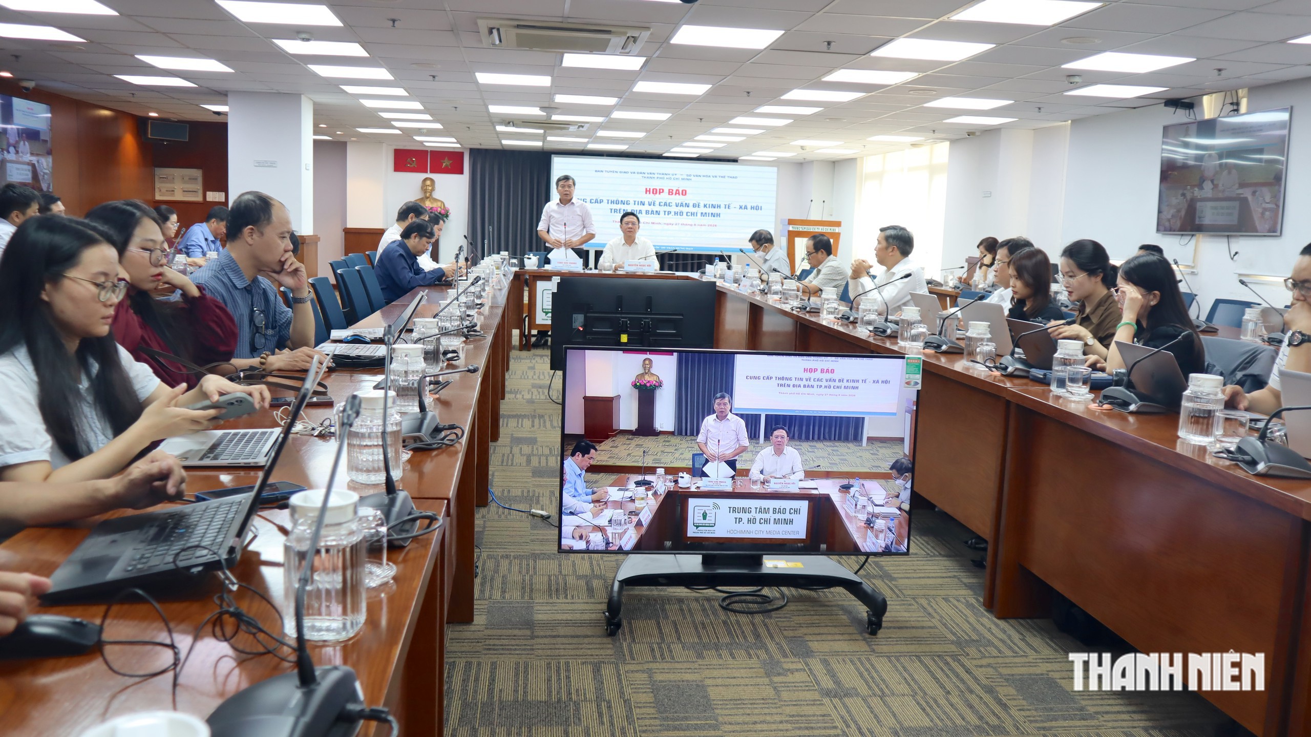 TP.HCM yêu cầu không né tránh, đùn đẩy khi cung cấp thông tin cho báo chí- Ảnh 2.