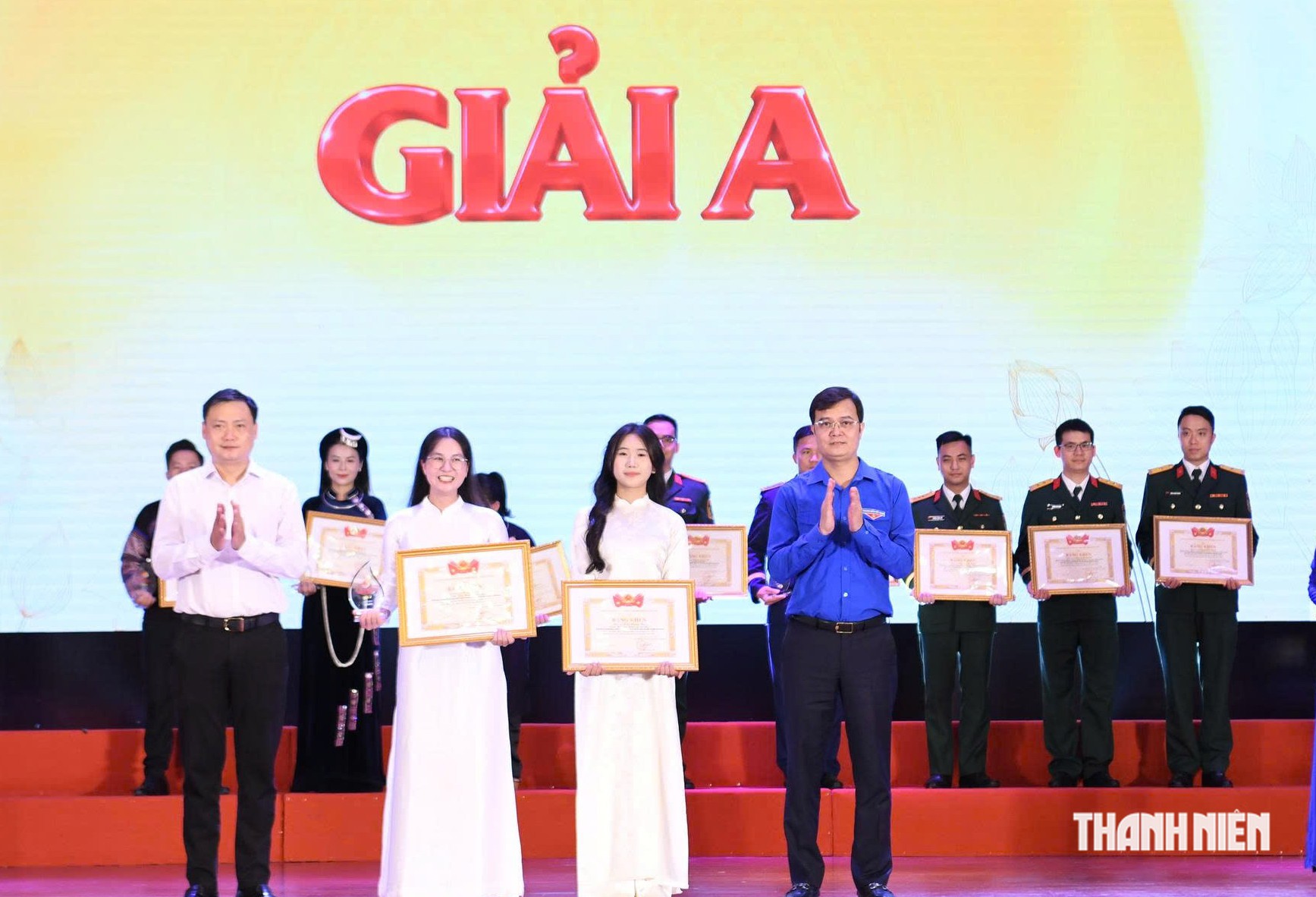 'Đừng để c&aacute;i đ&uacute;ng đi một m&igrave;nh' - Ảnh 3.