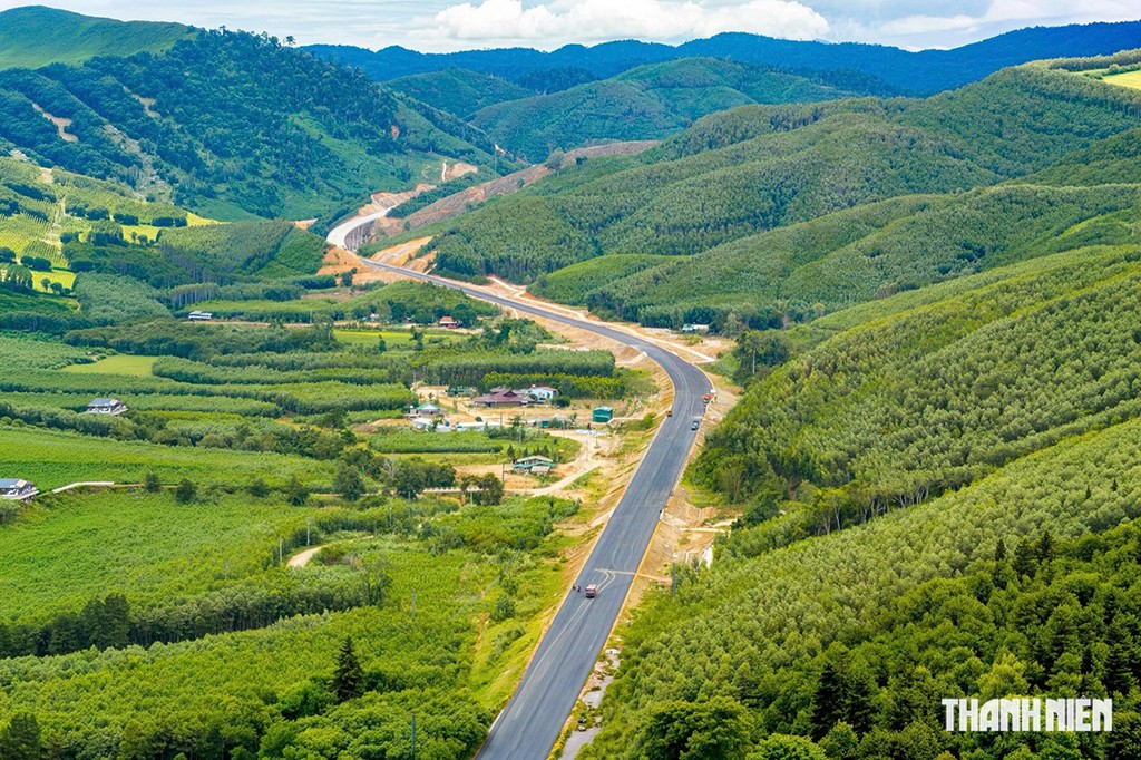 Ngóng chờ cao tốc - Ảnh 1.