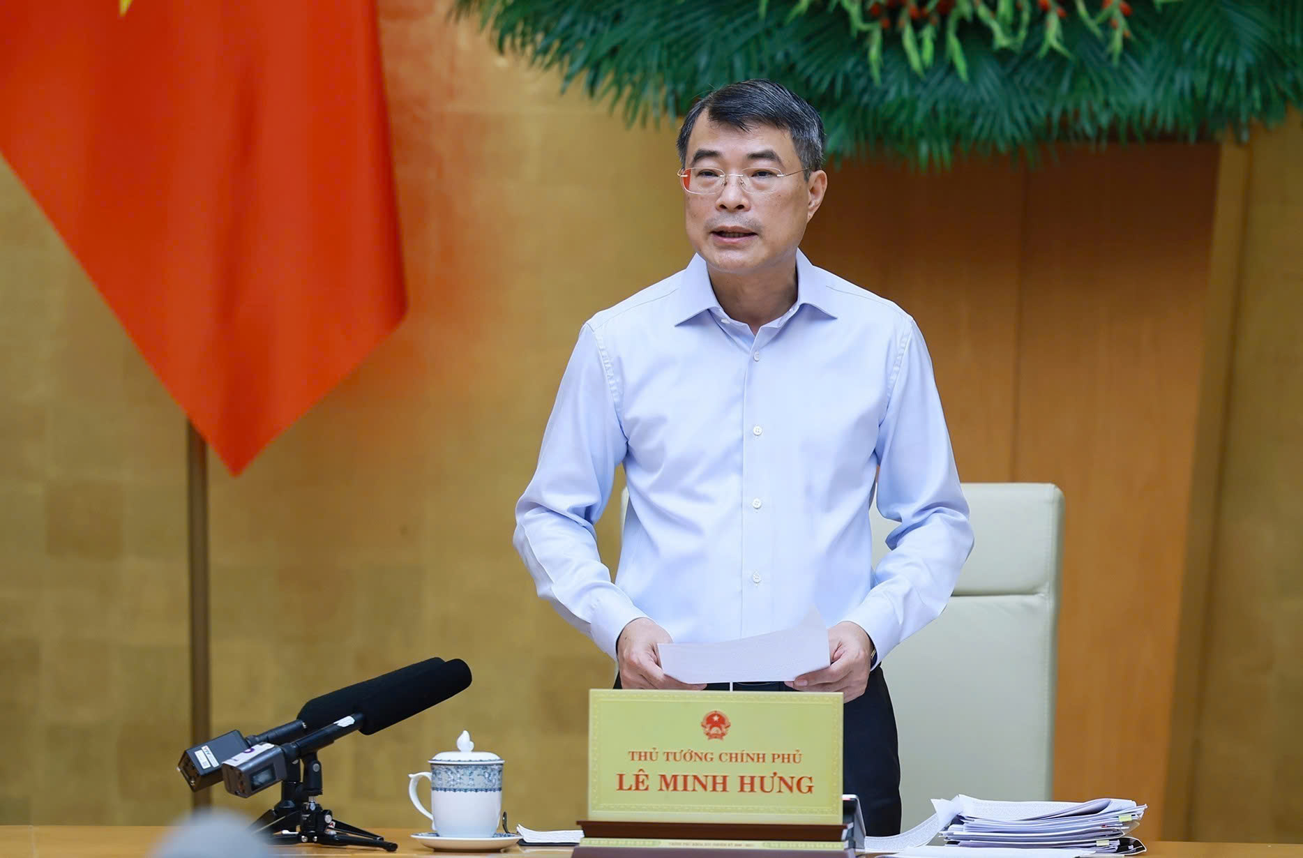 IMF nâng dự báo tăng trưởng của Việt Nam- Ảnh 1.