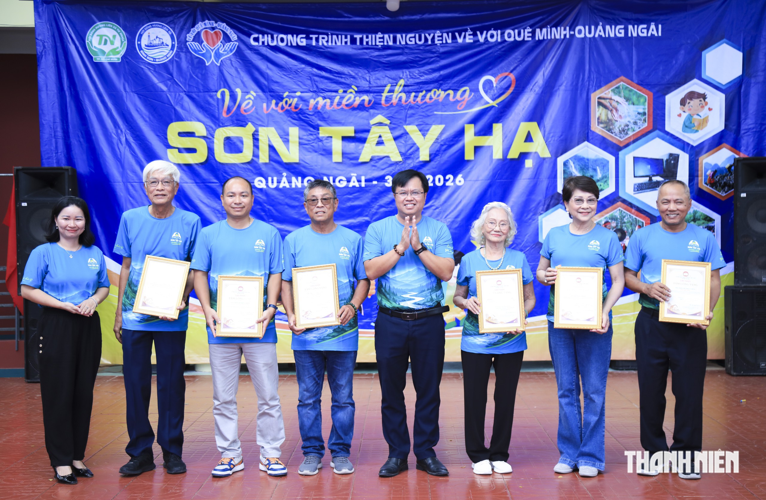 Về với miền thương Sơn Tây Hạ trao yêu thương- Ảnh 13.