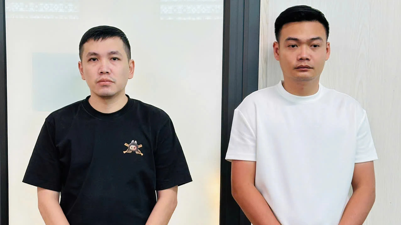Chuyến xe cứu thương 16 km thu 5 triệu: Khởi tốp 2 bị can - Ảnh 1.