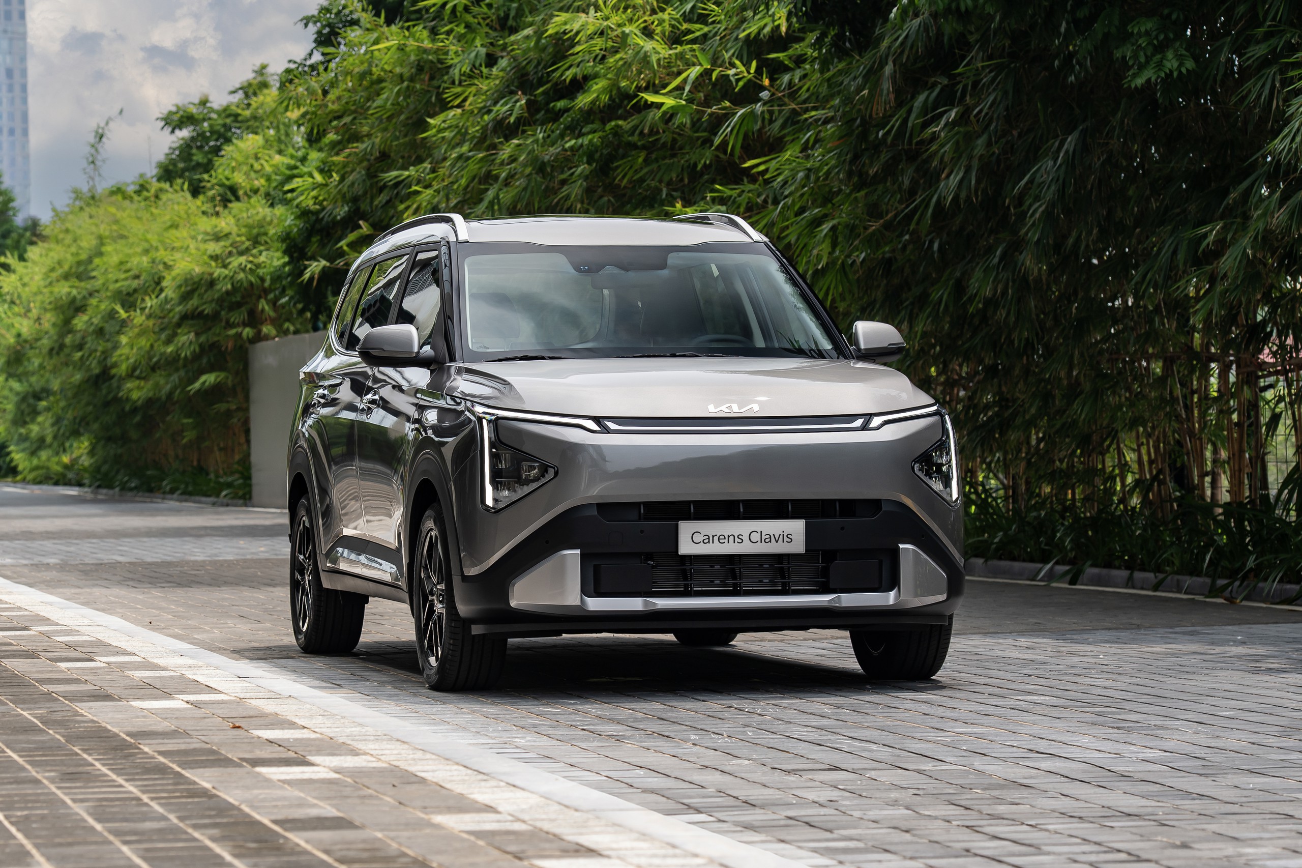 KIA Carens Clavis ph&acirc;n phối tại Việt Nam: Gi&aacute; từ 639 triệu, bản cao c&oacute; ADAS - Ảnh 3.