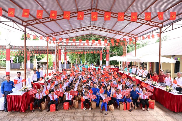 Khởi đầu sạch khỏe cho những bước chân chạm tới ước mơ - Ảnh 2.