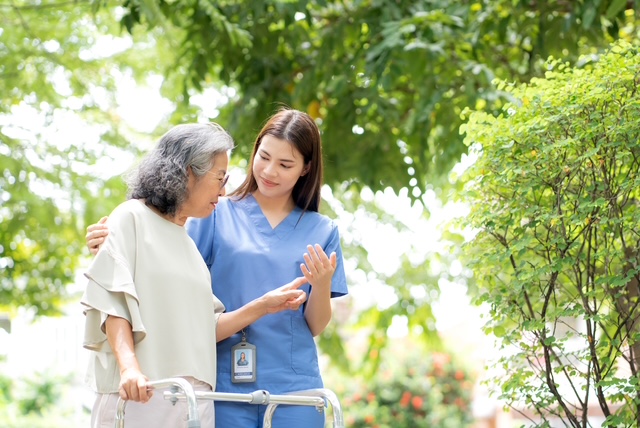 Cúm mùa gia tăng, virus liên tục biến đổi: Người mắc bệnh nền cần lưu ý - Ảnh 1.