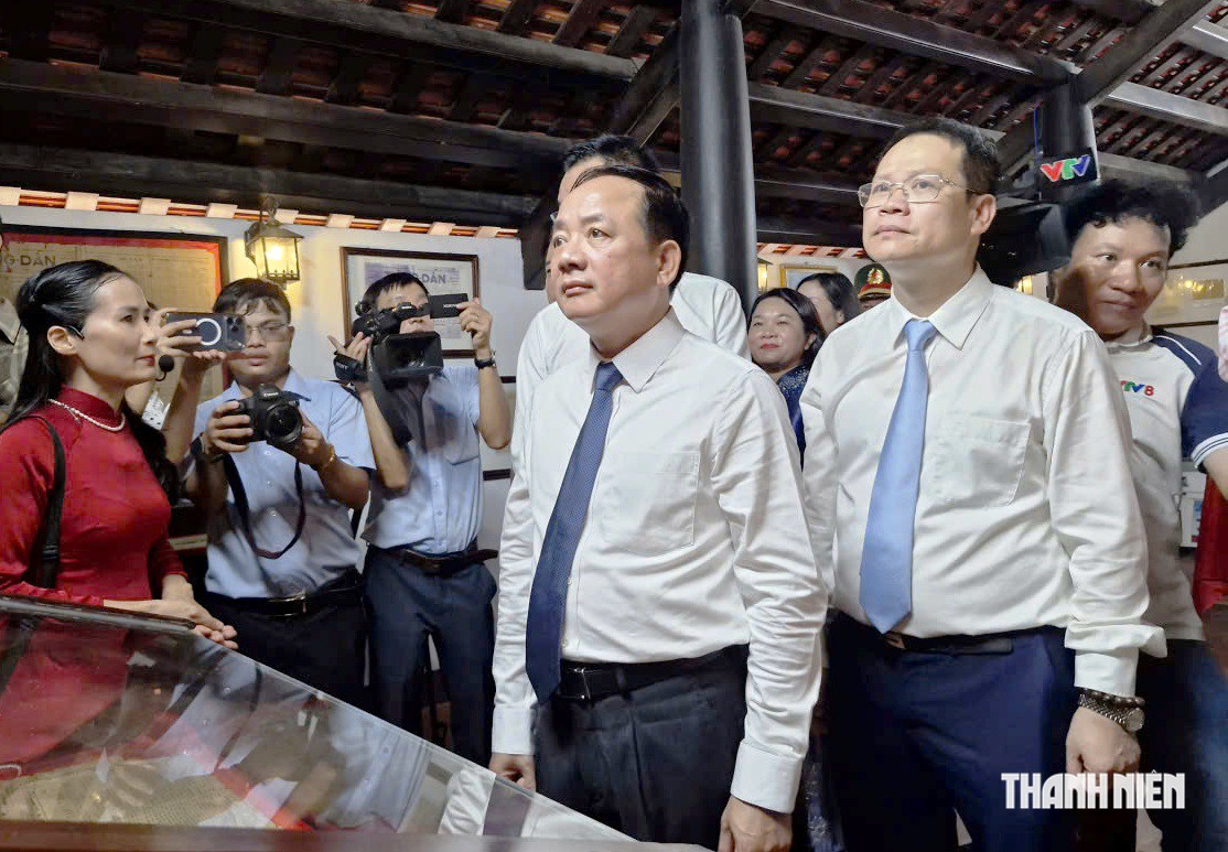 'Tiếp nối tinh thần Huỳnh Thúc Kháng, tận hiến cho Tổ quốc và nhân dân'- Ảnh 4.