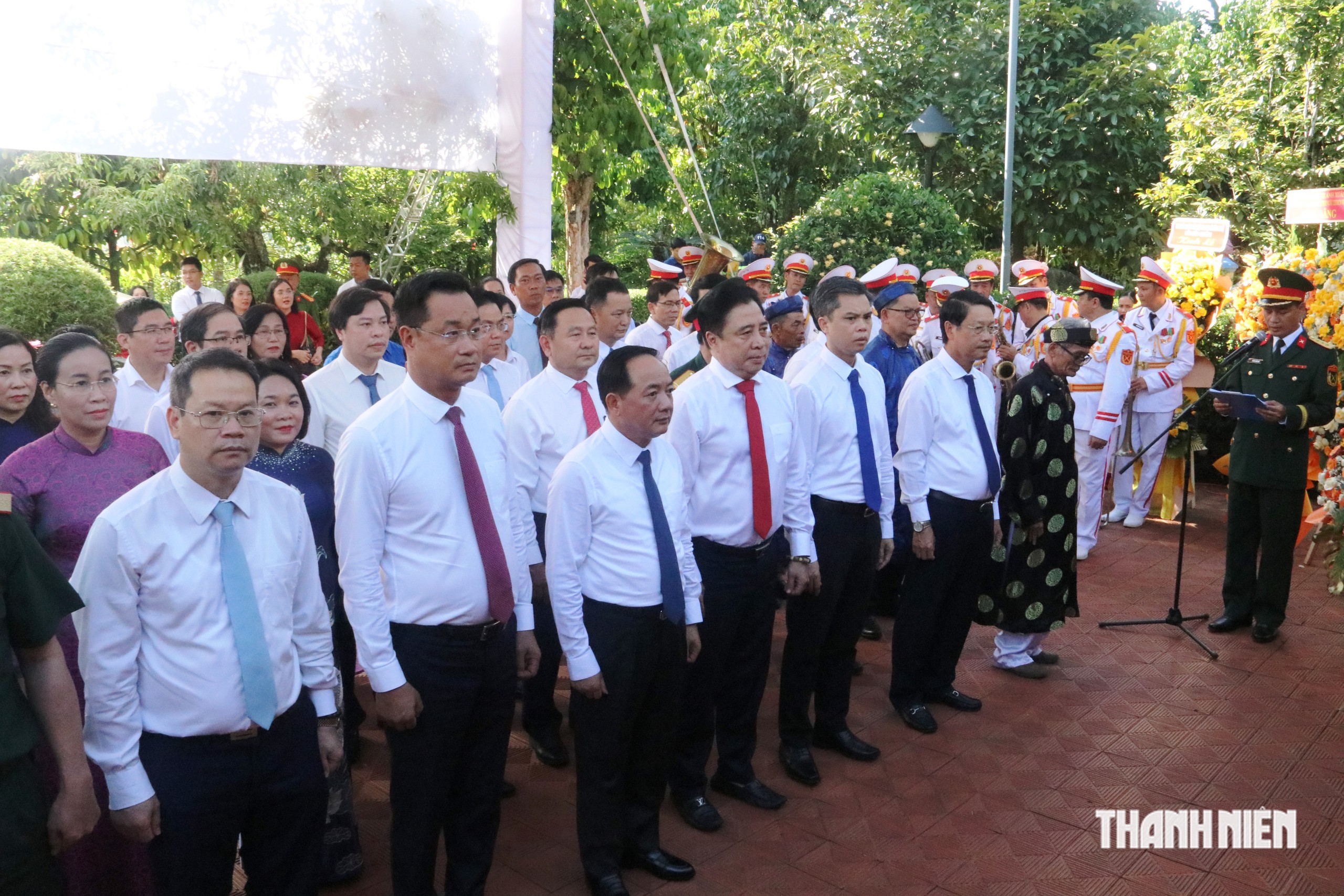 'Tiếp nối tinh thần Huỳnh Thúc Kháng, tận hiến cho Tổ quốc và nhân dân'- Ảnh 1.
