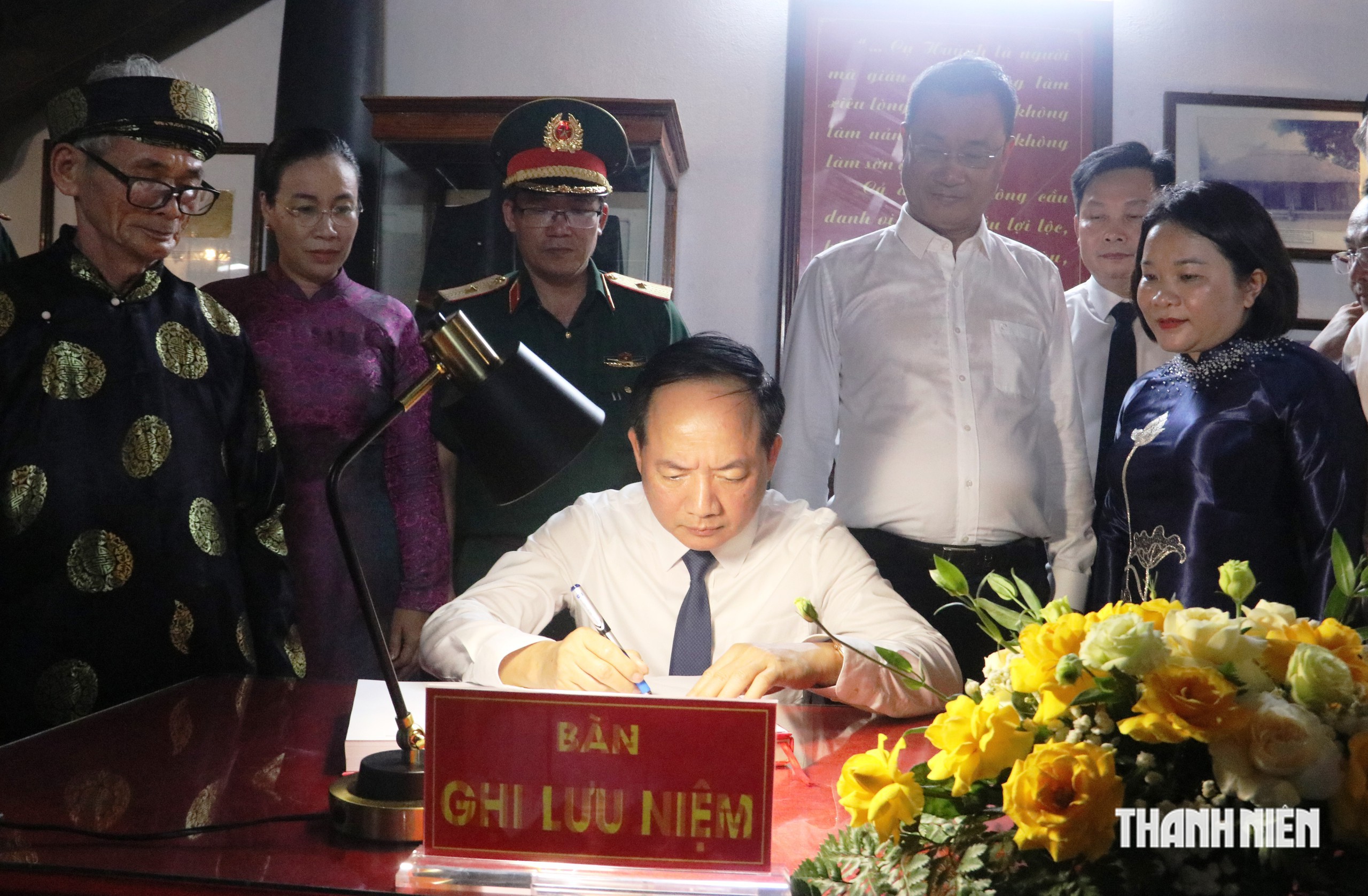 'Tiếp nối tinh thần Huỳnh Thúc Kháng, tận hiến cho Tổ quốc và nhân dân'- Ảnh 5.