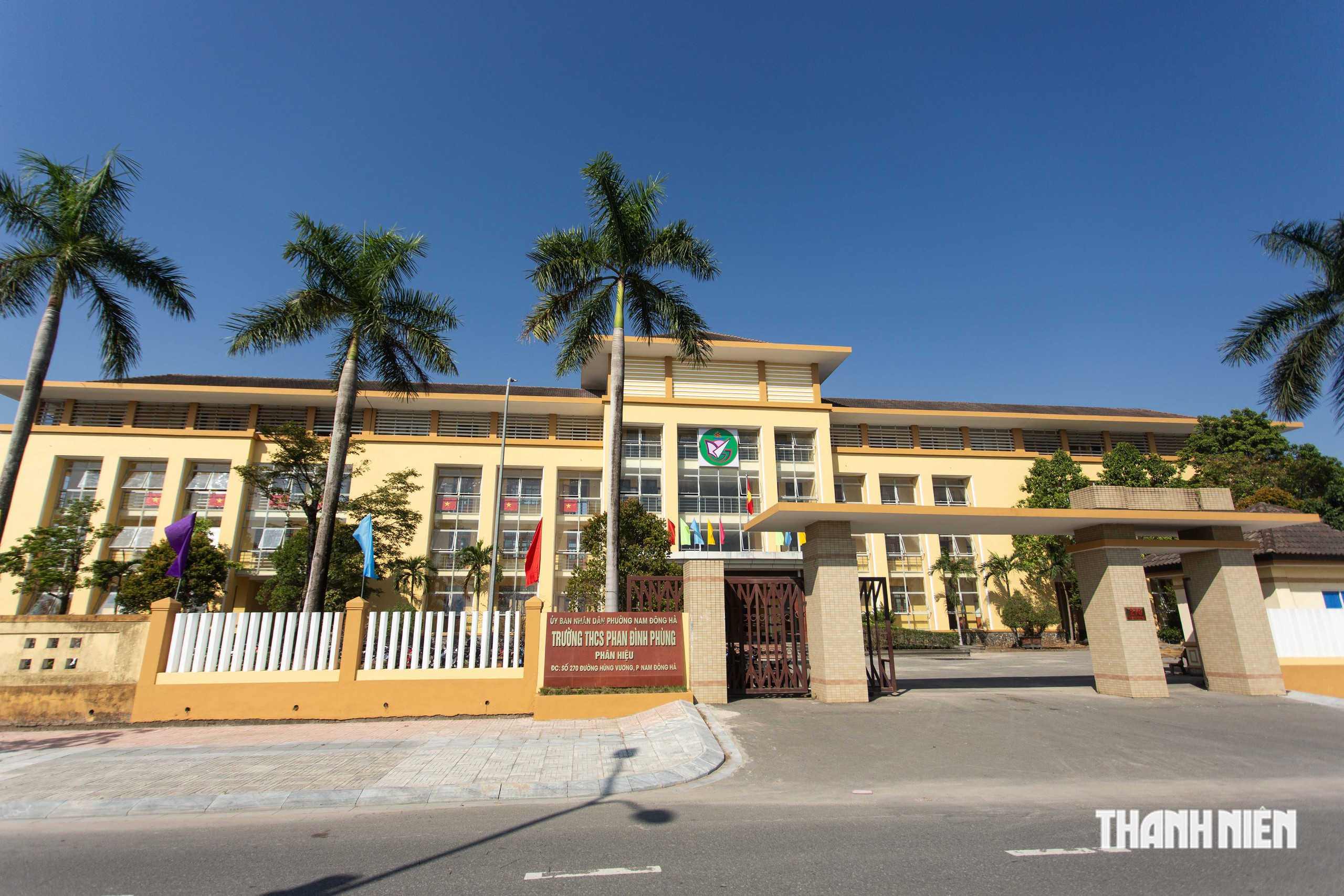 Hơn 10 tỉ đồng 'hô biến' Sở NN - MT cũ thành trường học khang trang - Ảnh 1.