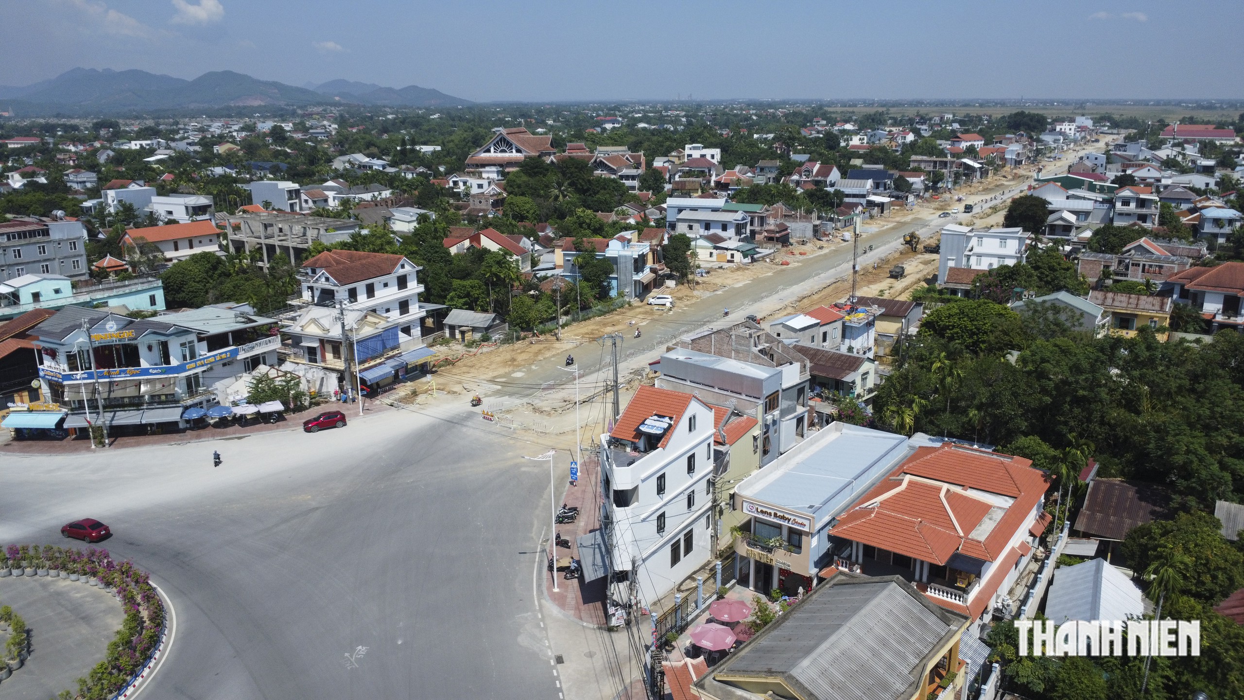 Đoạn đường hơn 1 km ở Huế chậm tiến độ: Xử phạt 2 nhà thầu- Ảnh 1.