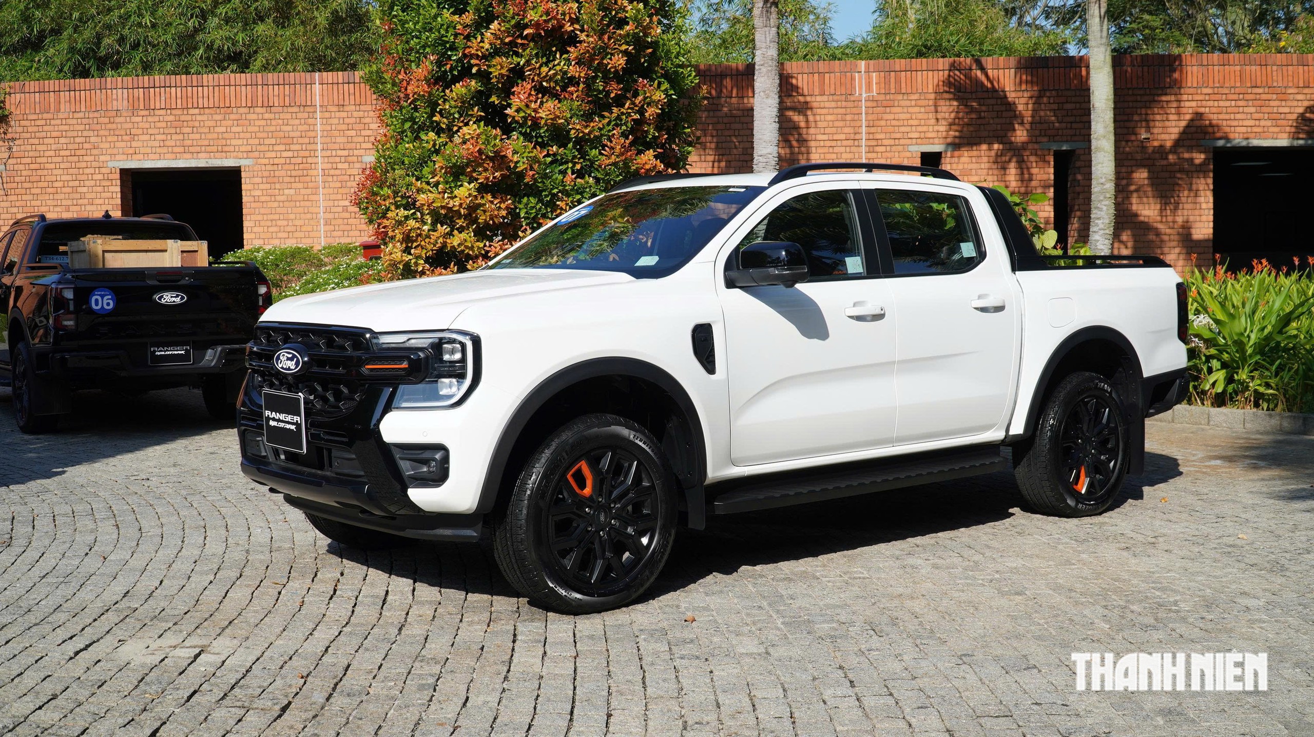 10 ô tô động cơ xăng, dầu bán chạy nhất tháng 8.2026: Mitsubishi Triton tạo bất ngờ- Ảnh 6.