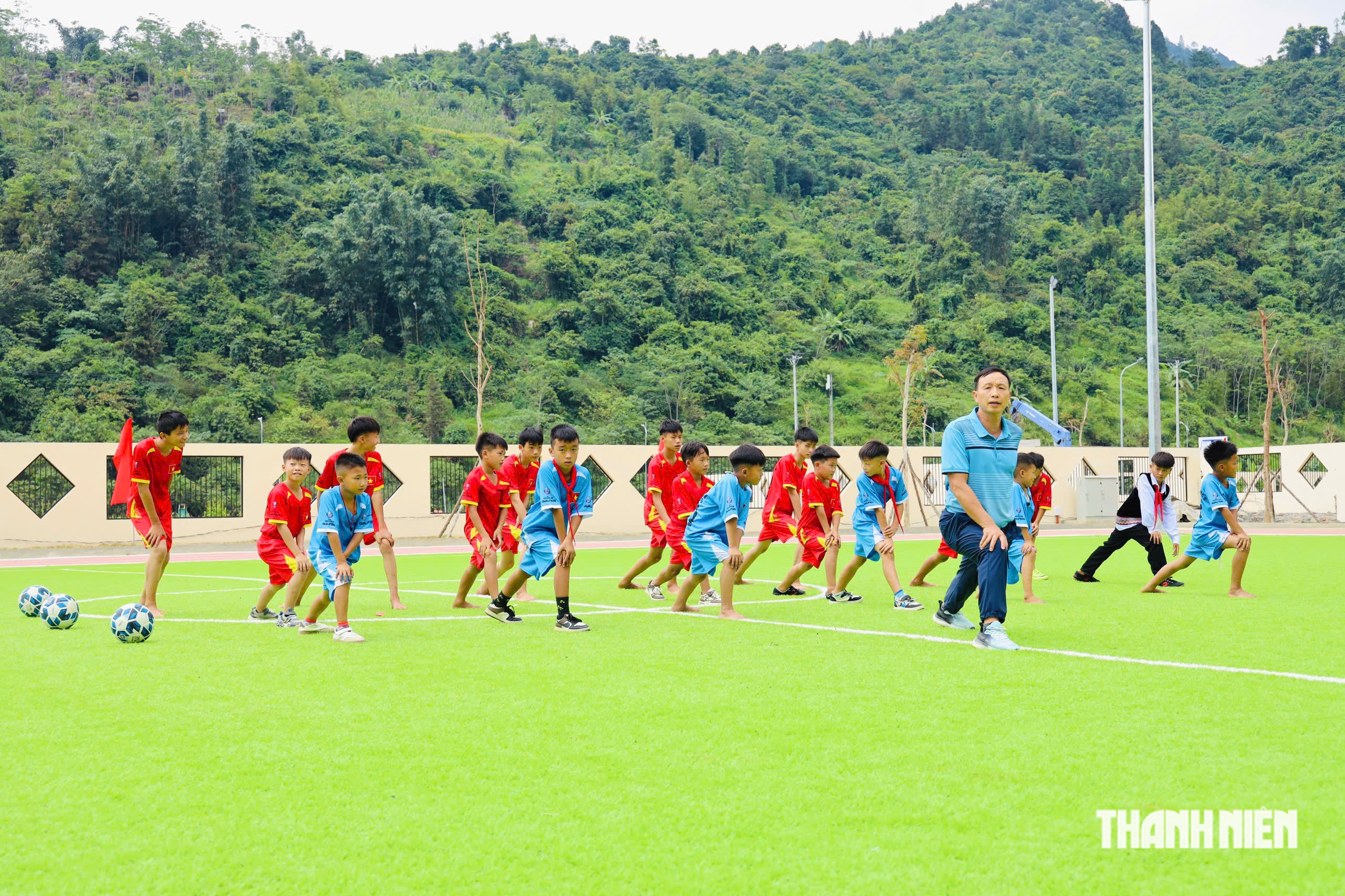 Trường học 241 tỉ đồng vùng biên, điểm cầu trực tiếp lễ khai giảng chung cả nước - Ảnh 11.