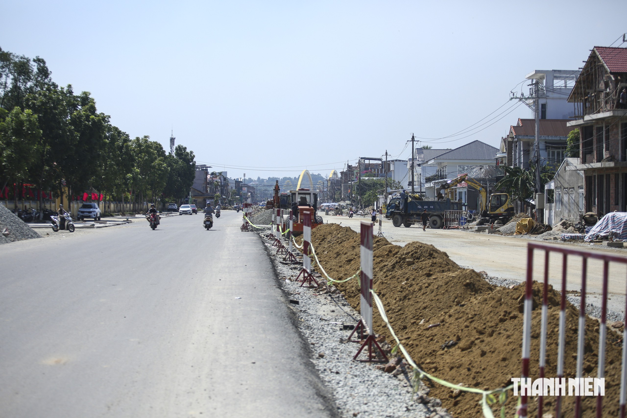 Đoạn đường hơn 1 km ở Huế chậm tiến độ: Xử phạt 2 nhà thầu- Ảnh 3.