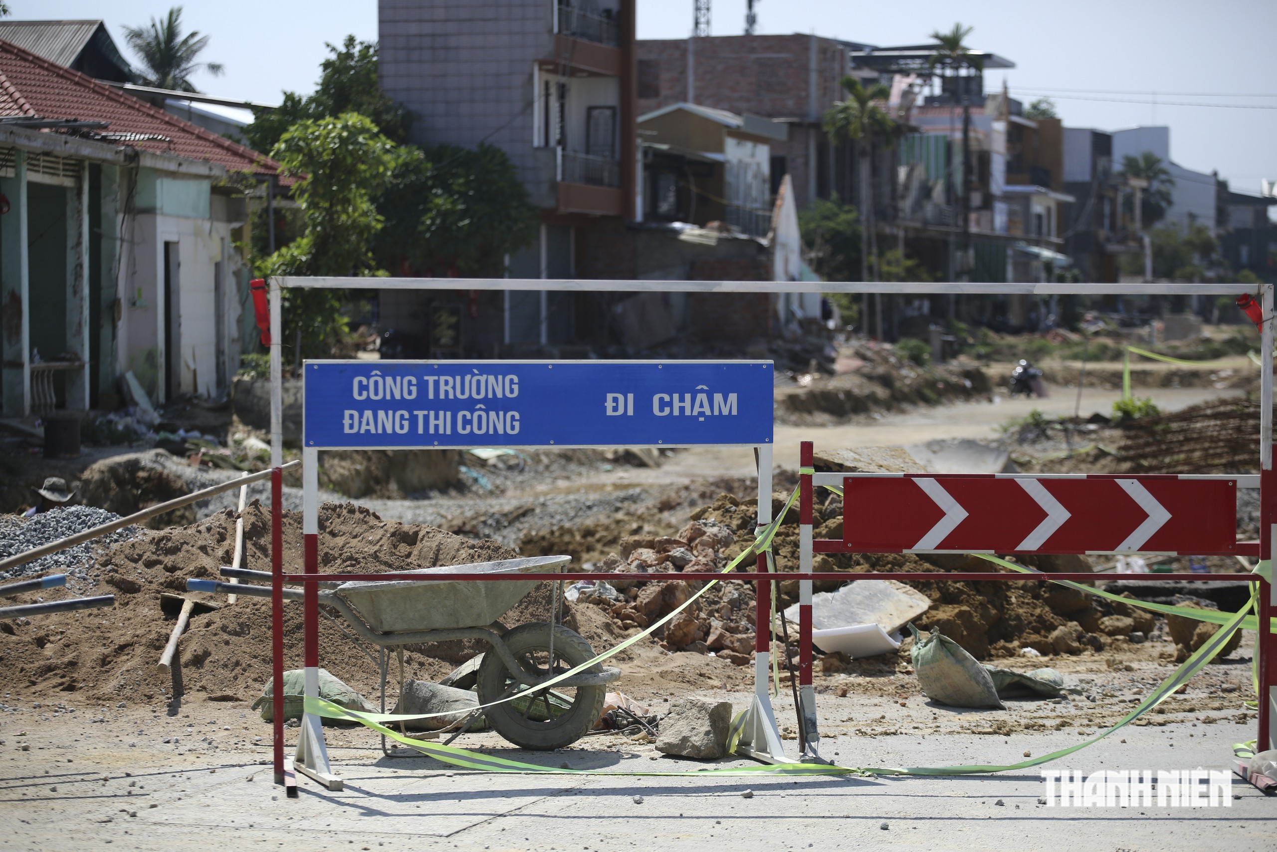 Đoạn đường hơn 1 km ở Huế chậm tiến độ: Xử phạt 2 nhà thầu- Ảnh 6.