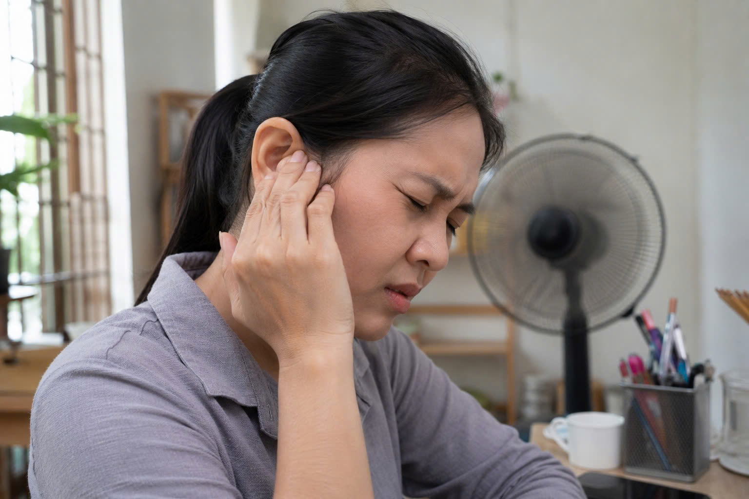 Ù tai: 8 cách giúp giảm khó chịu - Ảnh 1.