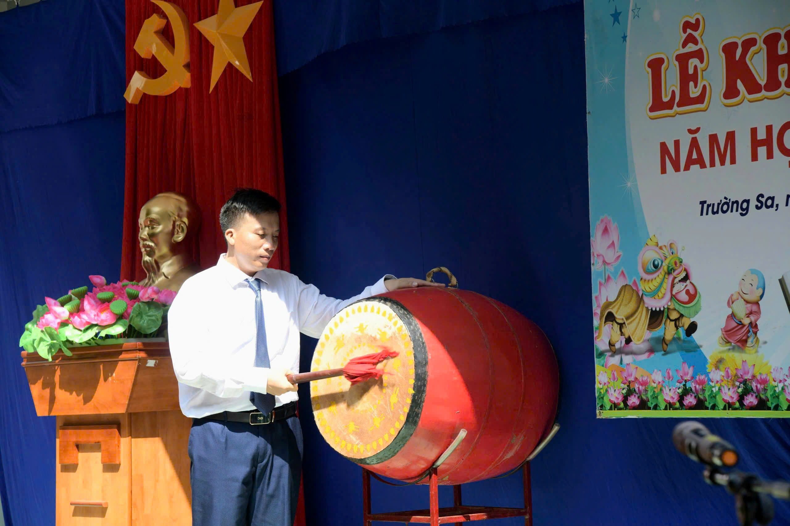 Tiếng trống khai trường vang giữa trùng khơi Trường Sa- Ảnh 3.