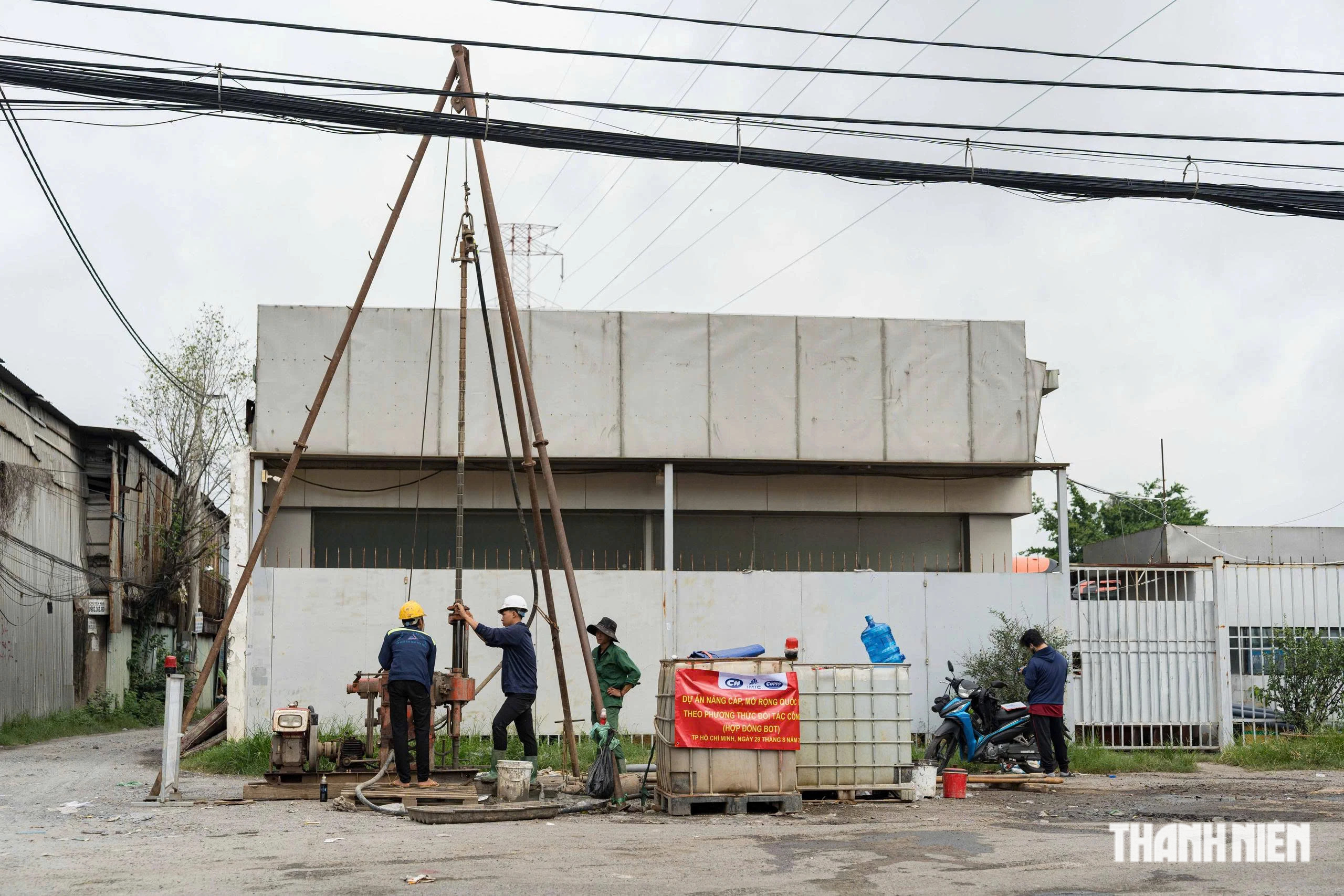 Cận cảnh TP.HCM khoan địa chất mở rộng tuyến đường lên 60 m, vốn gần 20.700 tỉ- Ảnh 7.