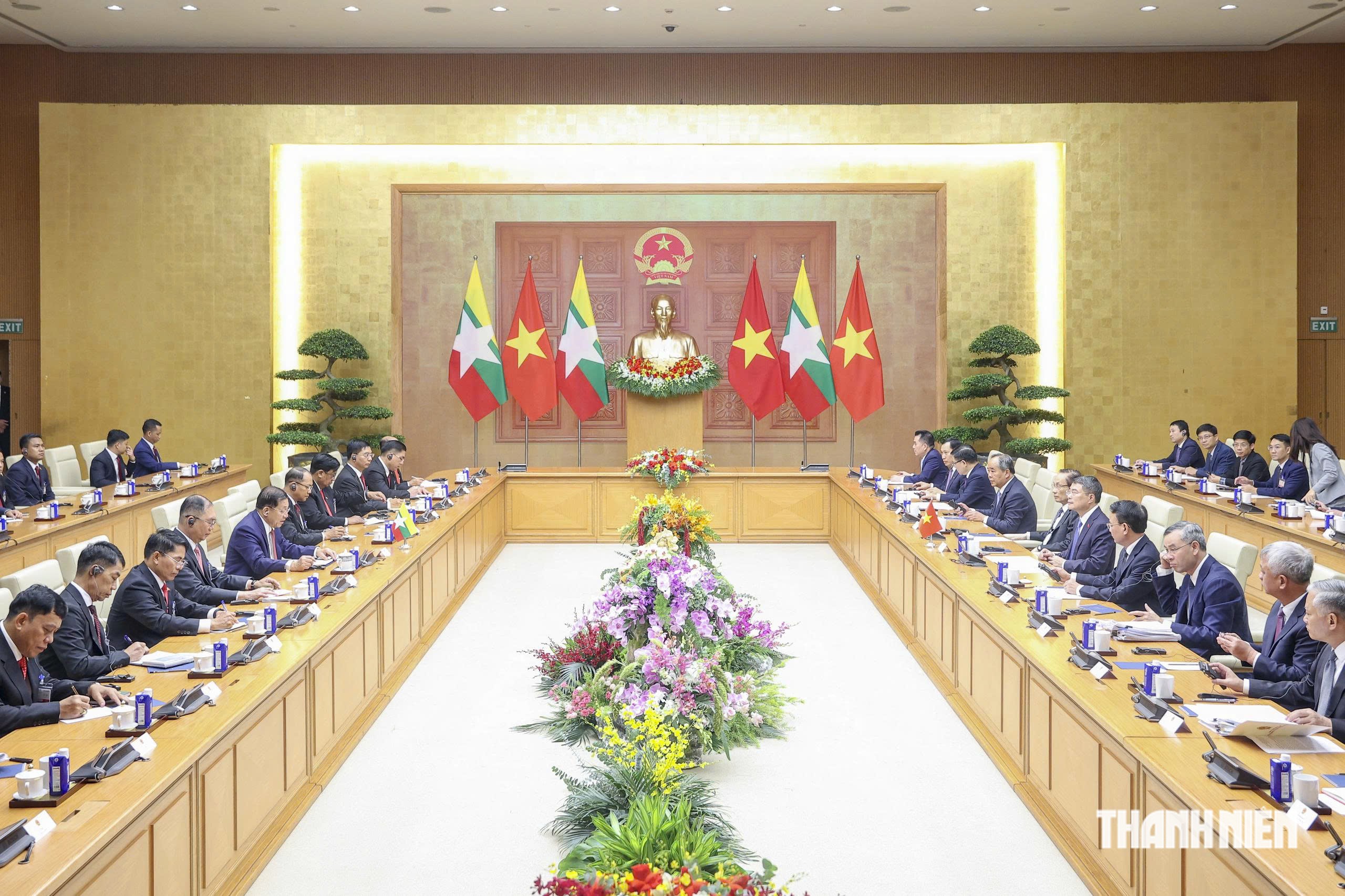 Đề nghị Chính phủ Myanmar tiếp tục tạo điều kiện thuận lợi cho doanh nghiệp Việt Nam - Ảnh 2.