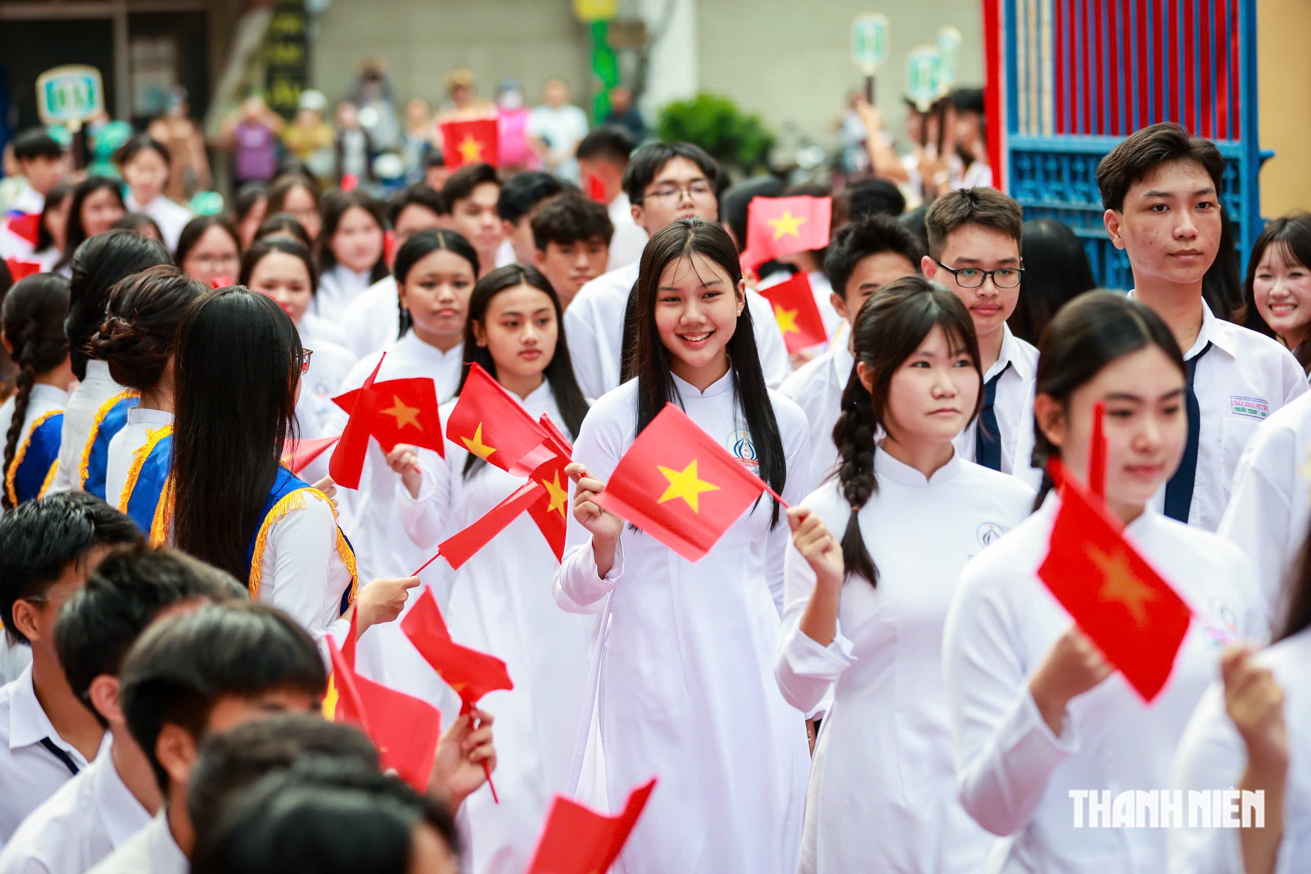 Những khoảnh khắc đẹp ng&agrave;y khai giảng, TP.HCM bước v&agrave;o năm học mới 2026 - 2027 - Ảnh 16.