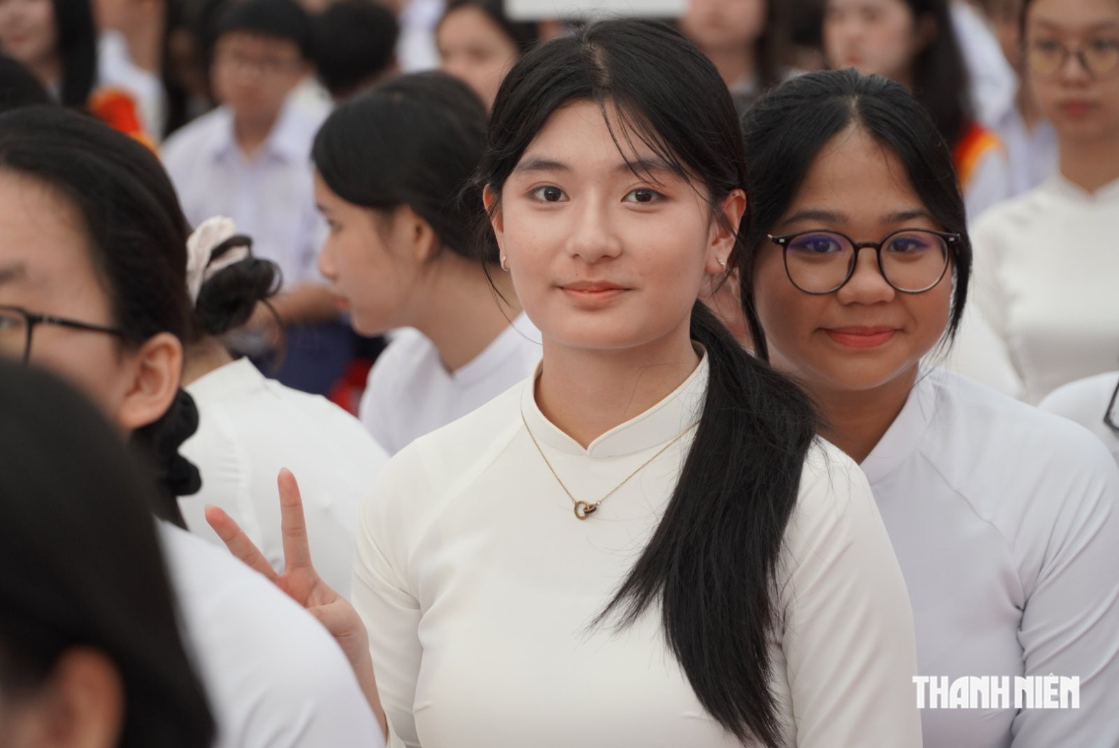 Cô hiệu trưởng nhắn nhủ gì trong lễ khai giảng mà học sinh 'thả tim' rần rần? - Ảnh 6.