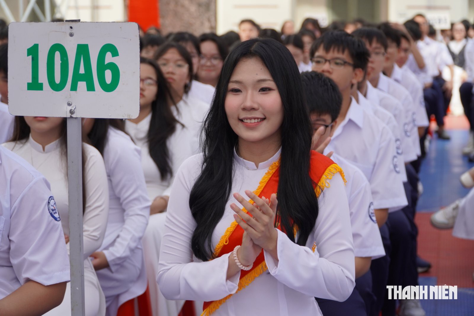 Cô hiệu trưởng nhắn nhủ gì trong lễ khai giảng mà học sinh 'thả tim' rần rần? - Ảnh 8.