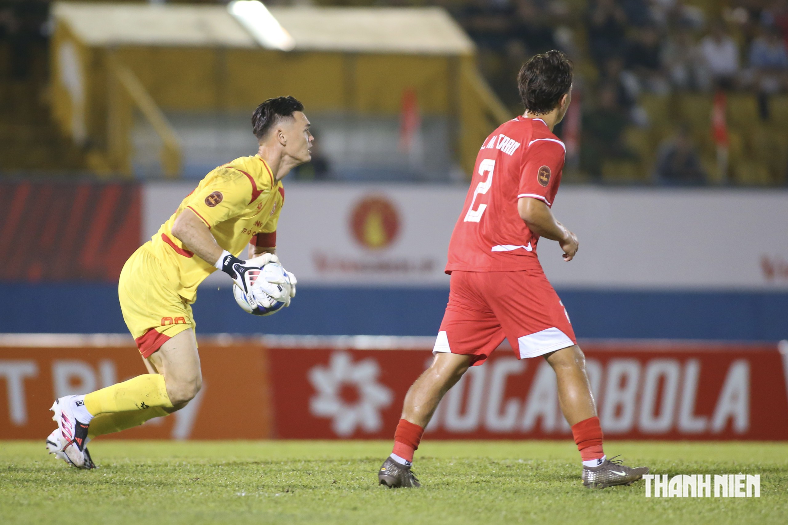 Lê Giang Patrik xứng danh thủ môn hay nhất ASEAN Cup, Văn Quyết cũng phải xuýt xoa- Ảnh 4.