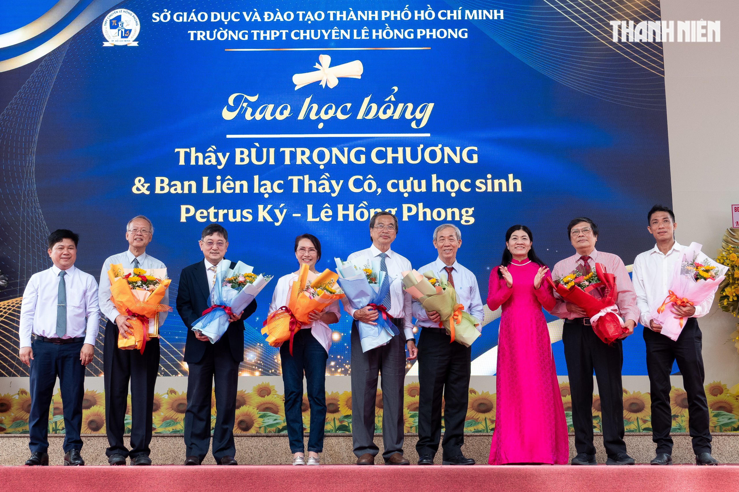 Xúc động lá thư tân hiệu trưởng chuyên Lê Hồng Phong gửi ‘đàn em’ dịp khai giảng - Ảnh 2.