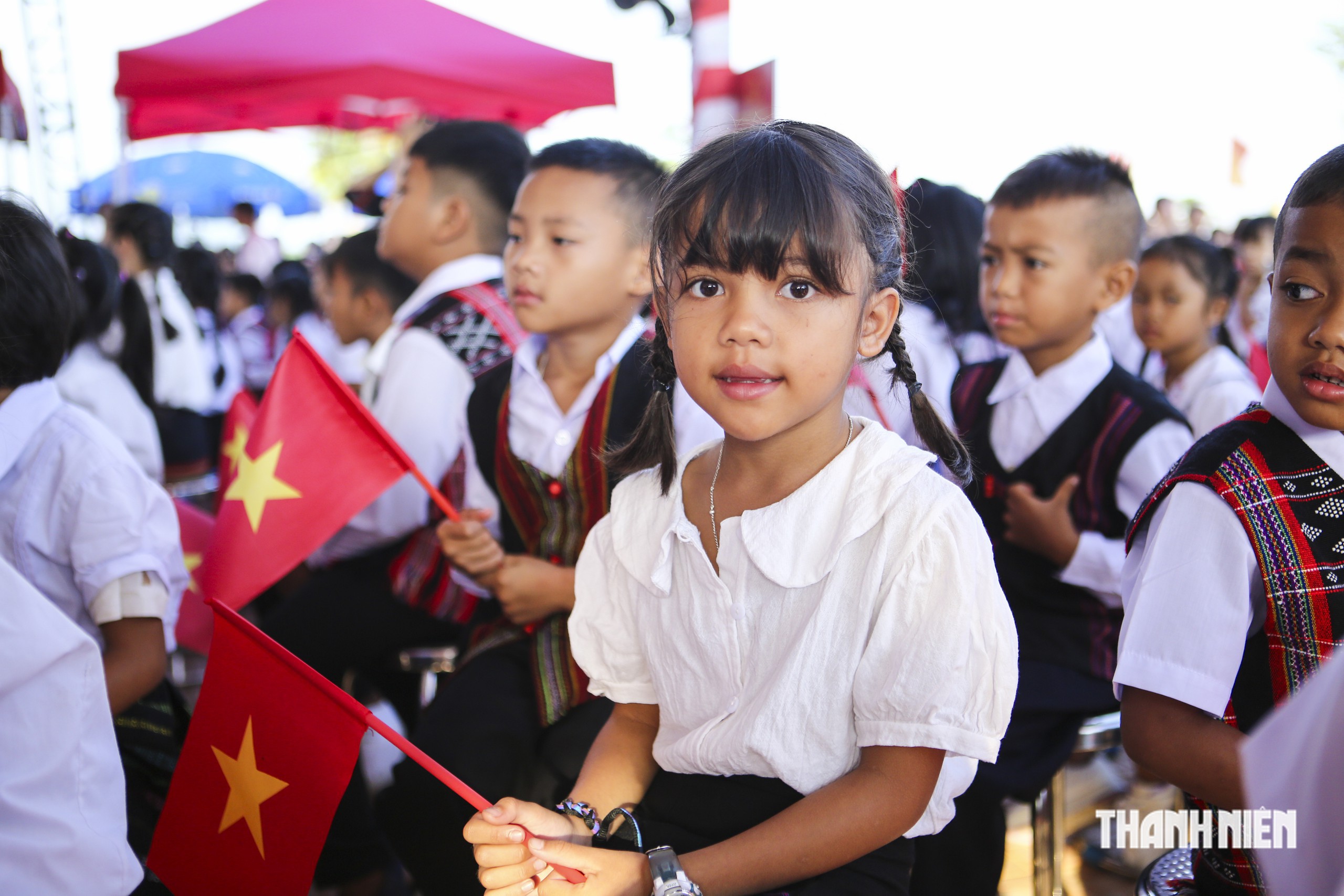 Những ngôi trường nội trú mới ở biên giới: Vượt khó ra sao, vận hành thế nào?- Ảnh 2.