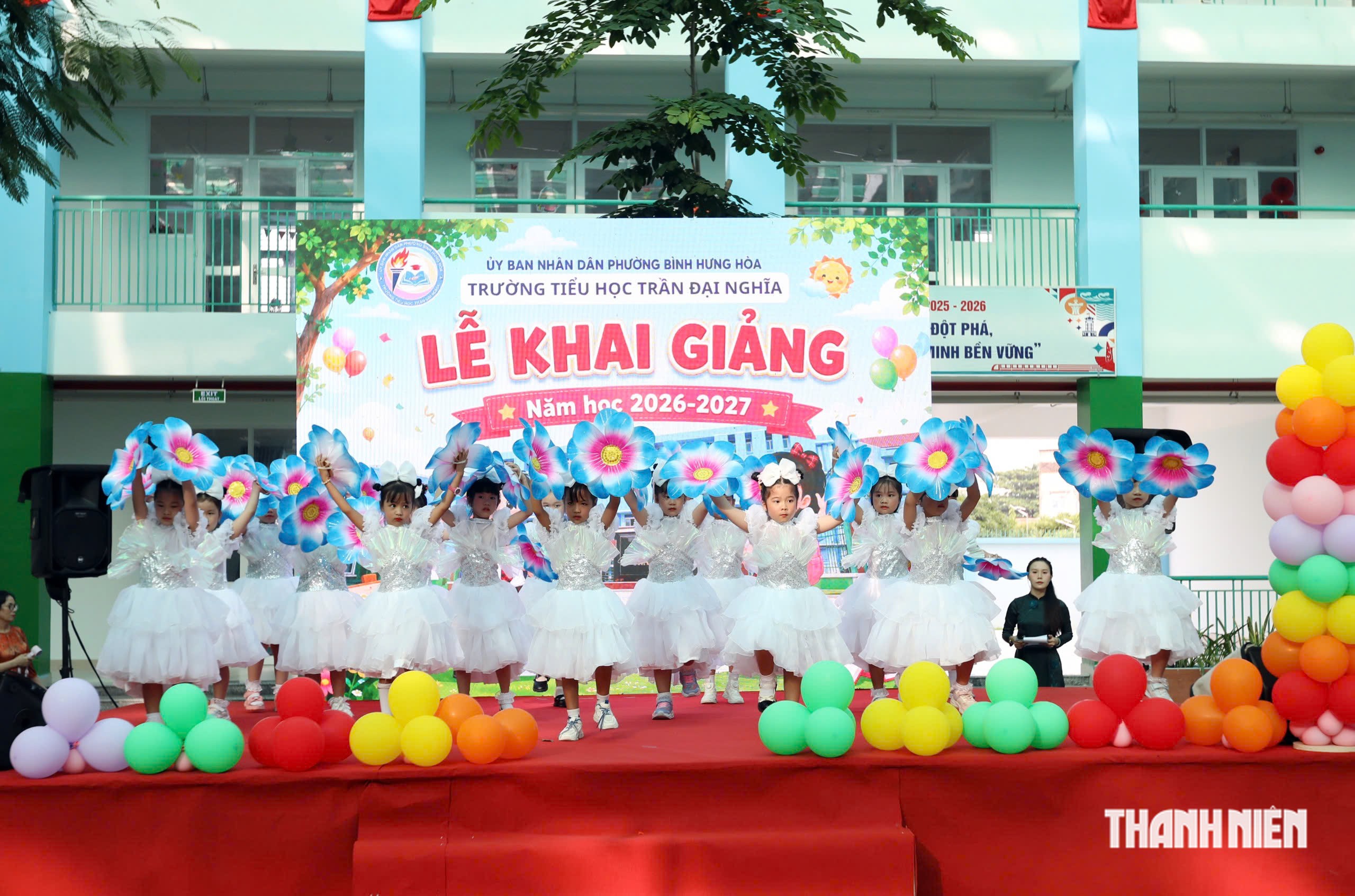Những khoảnh khắc đẹp ng&agrave;y khai giảng, TP.HCM bước v&agrave;o năm học mới 2026 - 2027 - Ảnh 5.