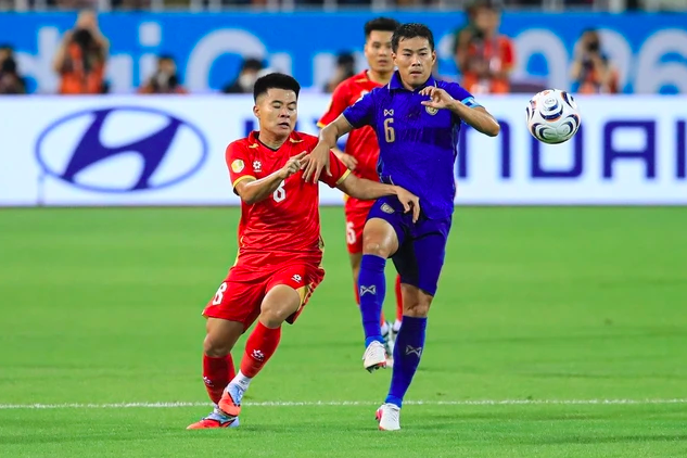 Lịch thi đấu mới nhất của Việt Nam tại FIFA ASEAN Cup: Căng như dây đàn, không có màn ‘khởi động’
- Ảnh 2.