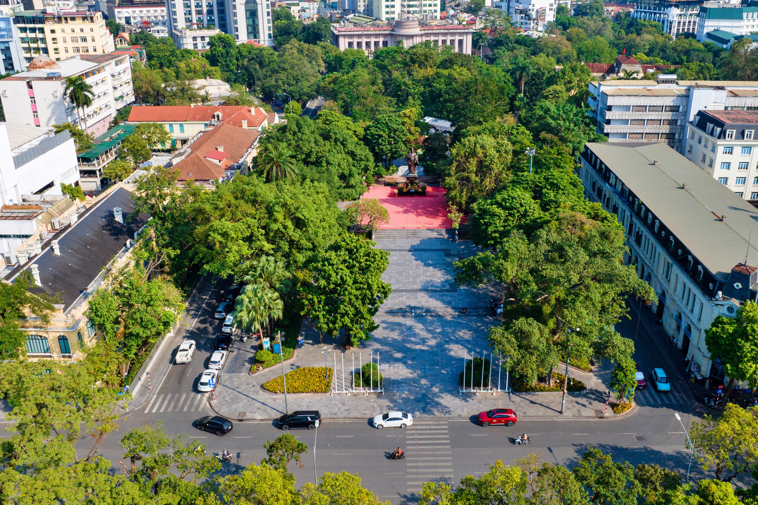 Hiện trạng gần 66 ha khu vực hồ Hoàn Kiếm được nghiên cứu chỉnh trang, tái thiết- Ảnh 6.