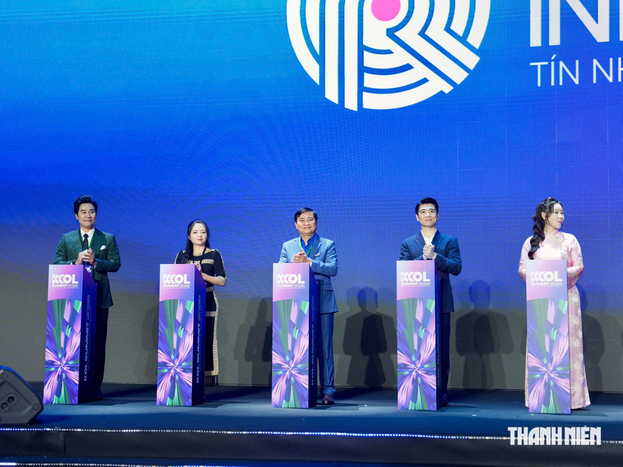 KOL Summit 2026: Nghệ sĩ, KOL cam kết kiến tạo niềm tin số- Ảnh 1.