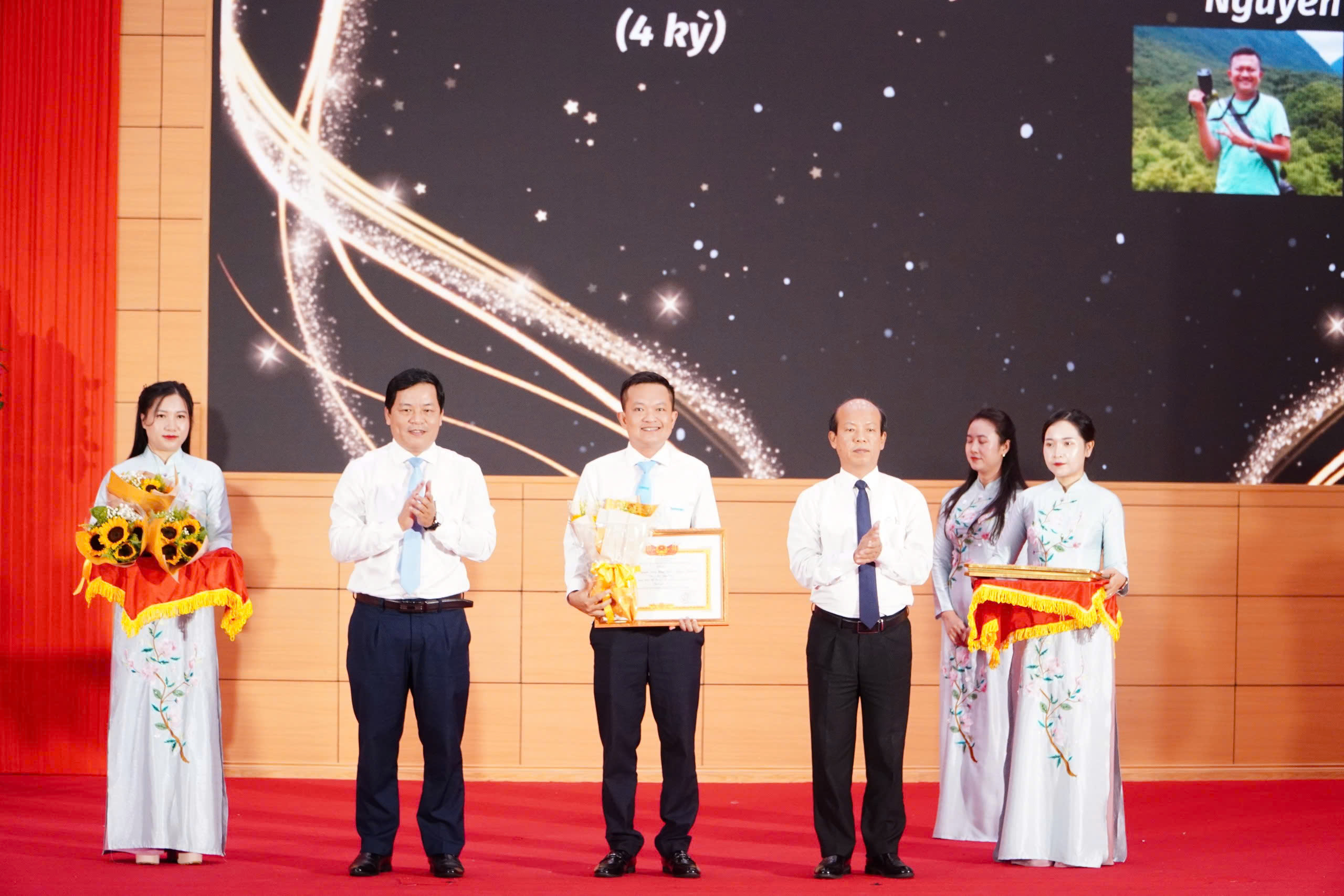 Báo Thanh Niên đoạt giải C Giải báo chí tỉnh Quảng Trị- Ảnh 1.