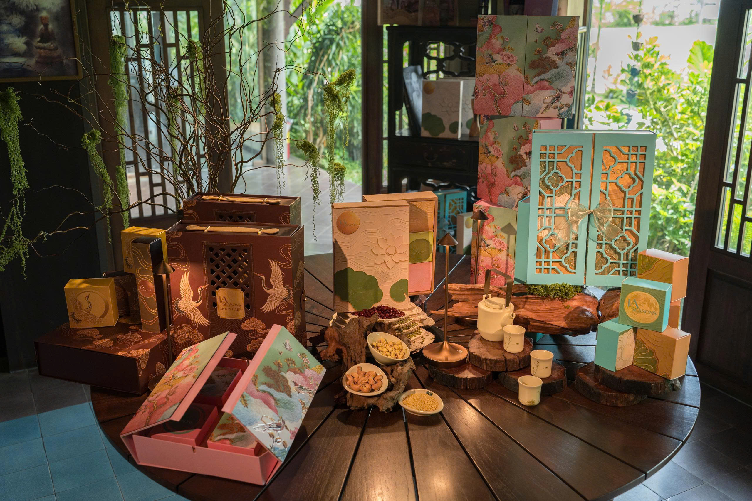 Trung thu gh&eacute; nh&agrave; h&agrave;ng 'view tỉ đ&ocirc;' ven s&ocirc;ng S&agrave;i G&ograve;n, xu&ocirc;i 'd&ograve;ng chảy Nam bộ' - Ảnh 9.