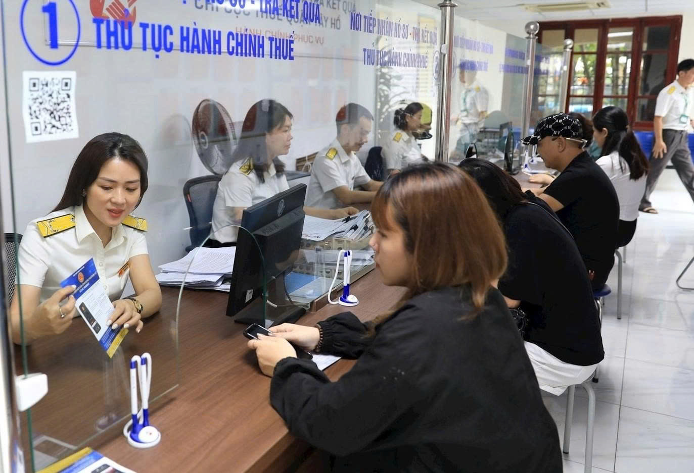 Thuế 'chốt' giải quyết đóng mã số thuế cho doanh nghiệp trong 3 ngày- Ảnh 1.