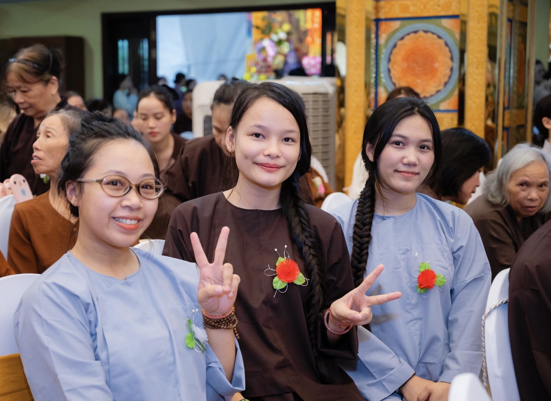 Vu lan đi qua, người trẻ nghĩ gì về chữ hiếu?- Ảnh 2.