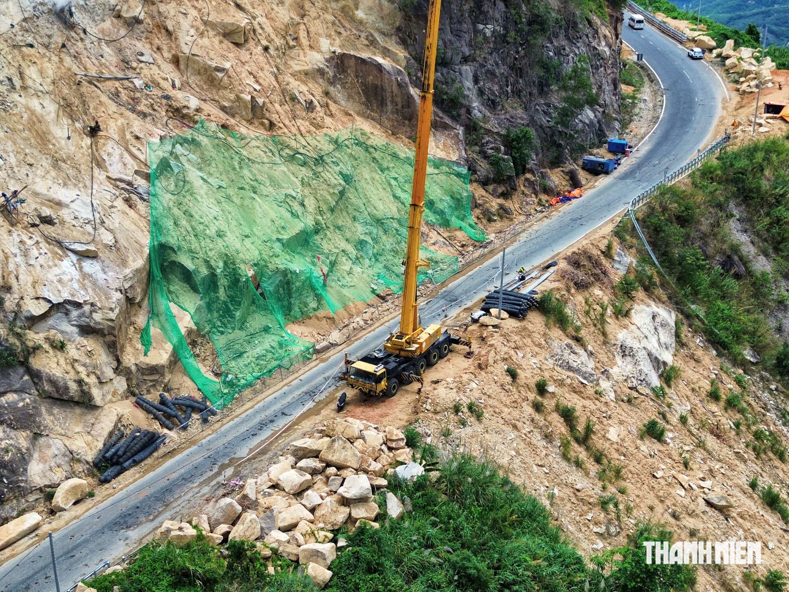 Chạy đua sửa đ&egrave;o Kh&aacute;nh L&ecirc; nối Nha Trang - Đ&agrave; Lạt trước m&ugrave;a mưa- Ảnh 7.