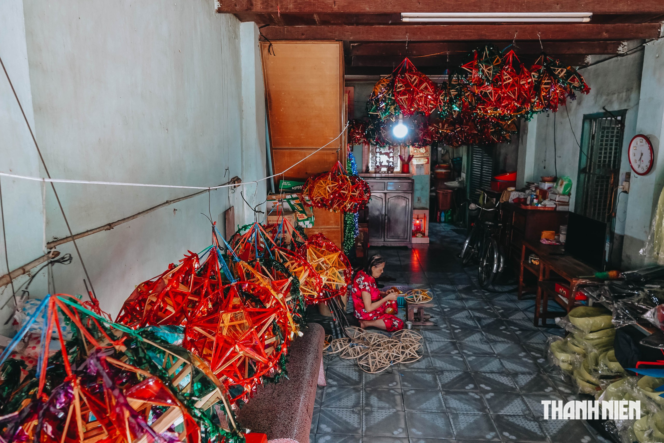 57 năm làm lồng đèn, giữ ký ức trung thu- Ảnh 1.